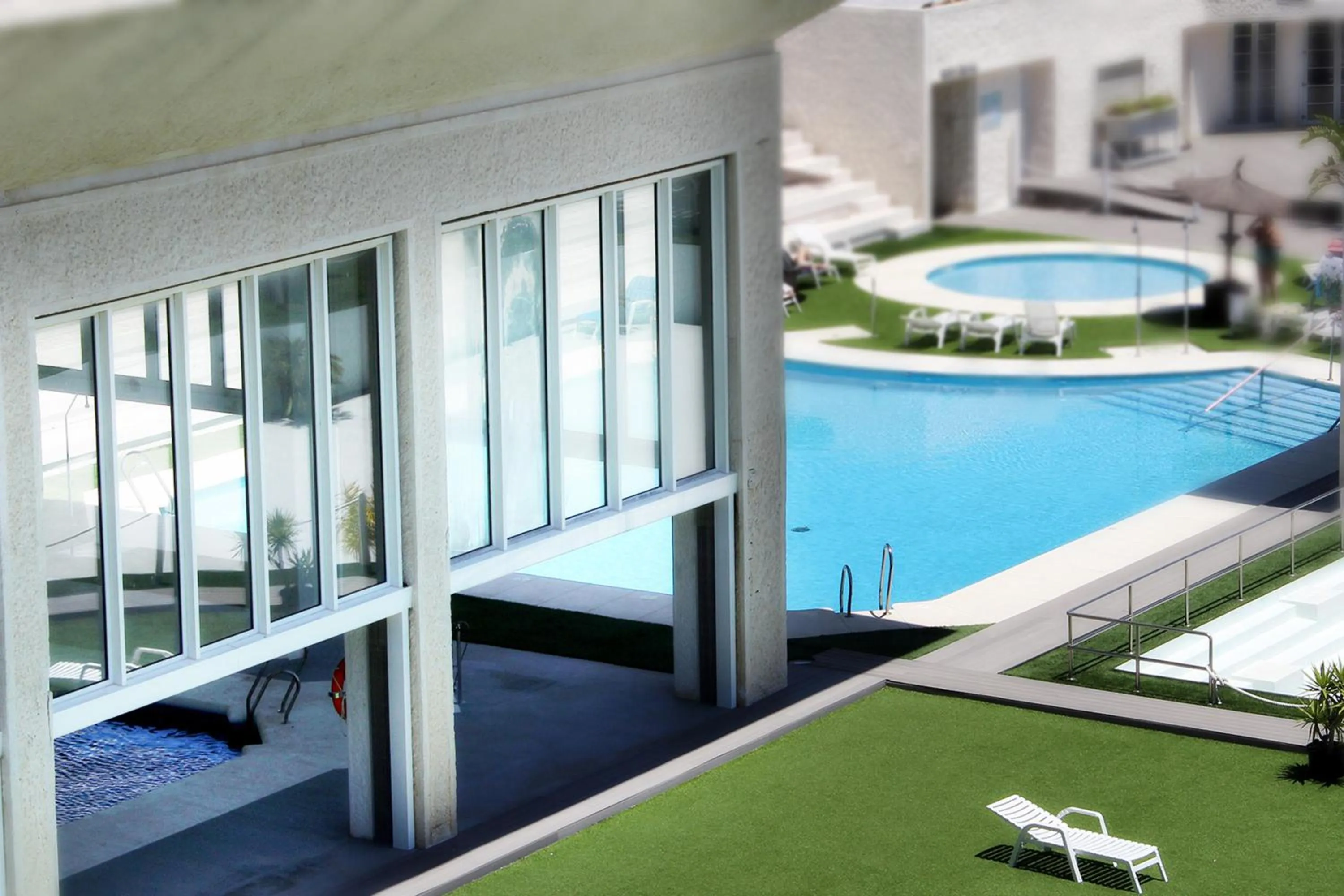 Restaurant/places to eat in Suites Puerto Sherry