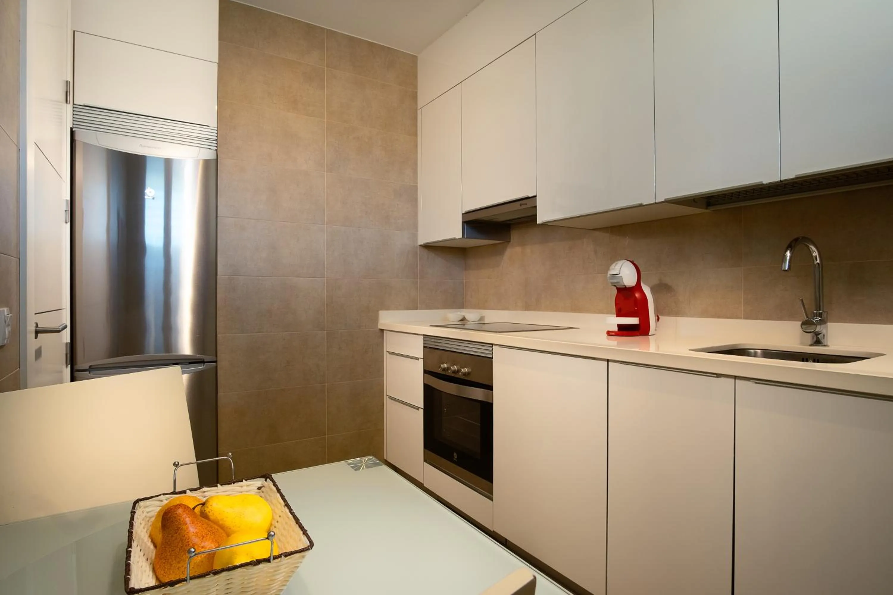 Coffee/tea facilities in Suites Puerto Sherry