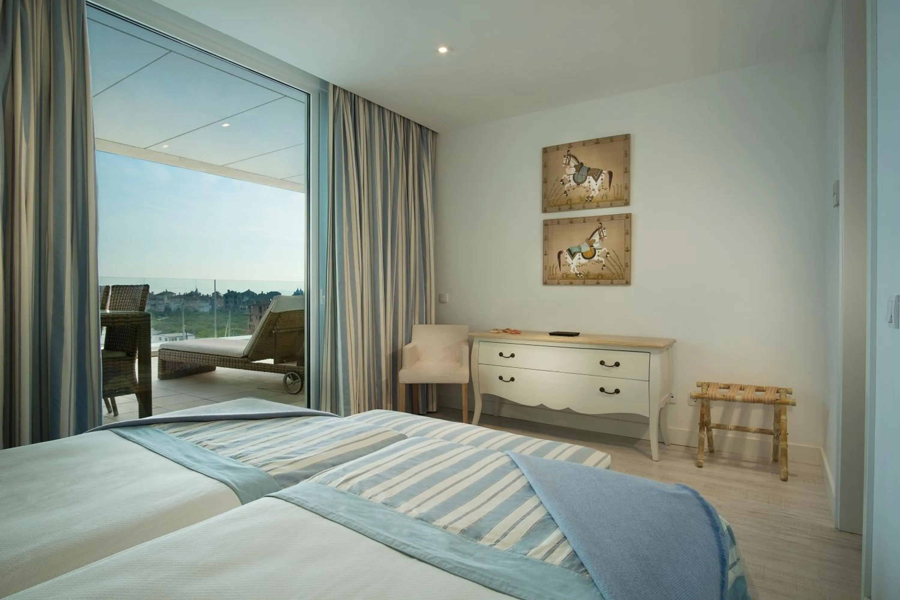 Bed in Suites Puerto Sherry