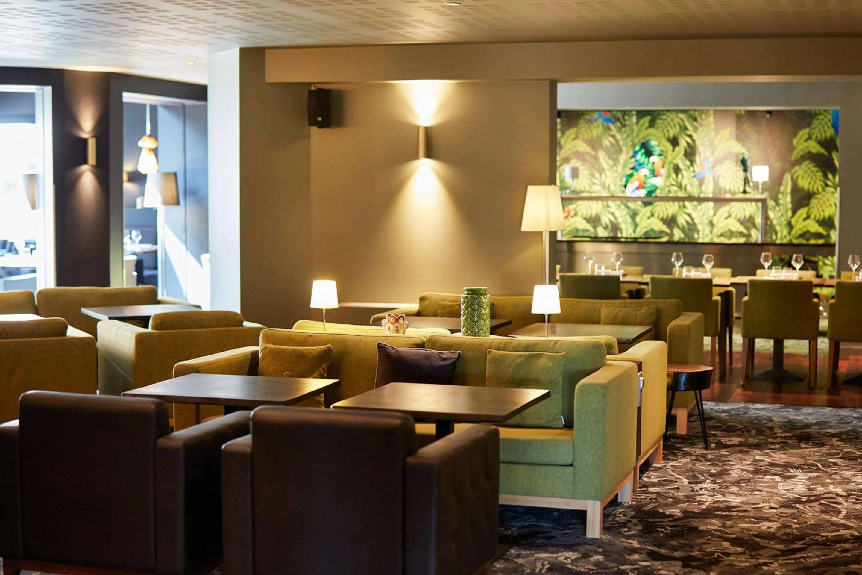 Restaurant/places to eat in Best Western Plus Clos Syrah