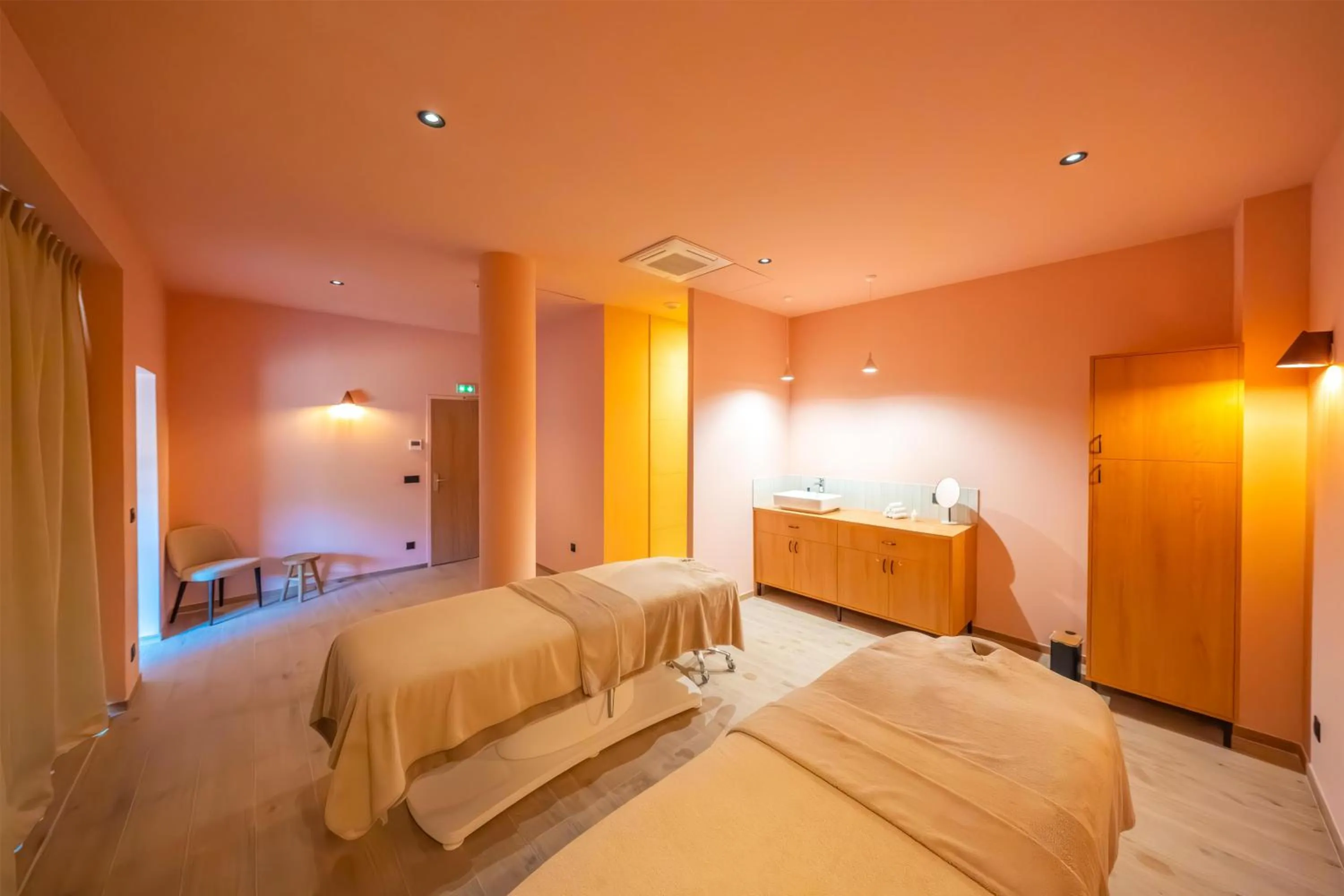 Spa and wellness centre/facilities, Bed in Best Western Premier Clos Syrah Hotel & Spa