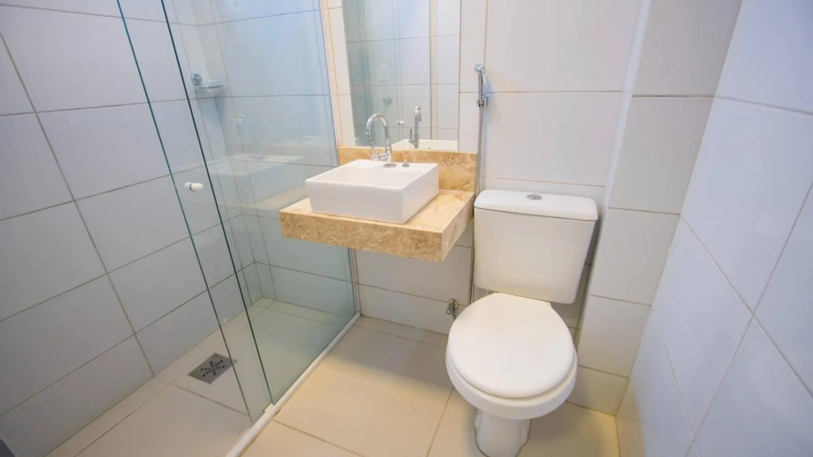 Bathroom in Nordeste Palace Hotel - Fortaleza