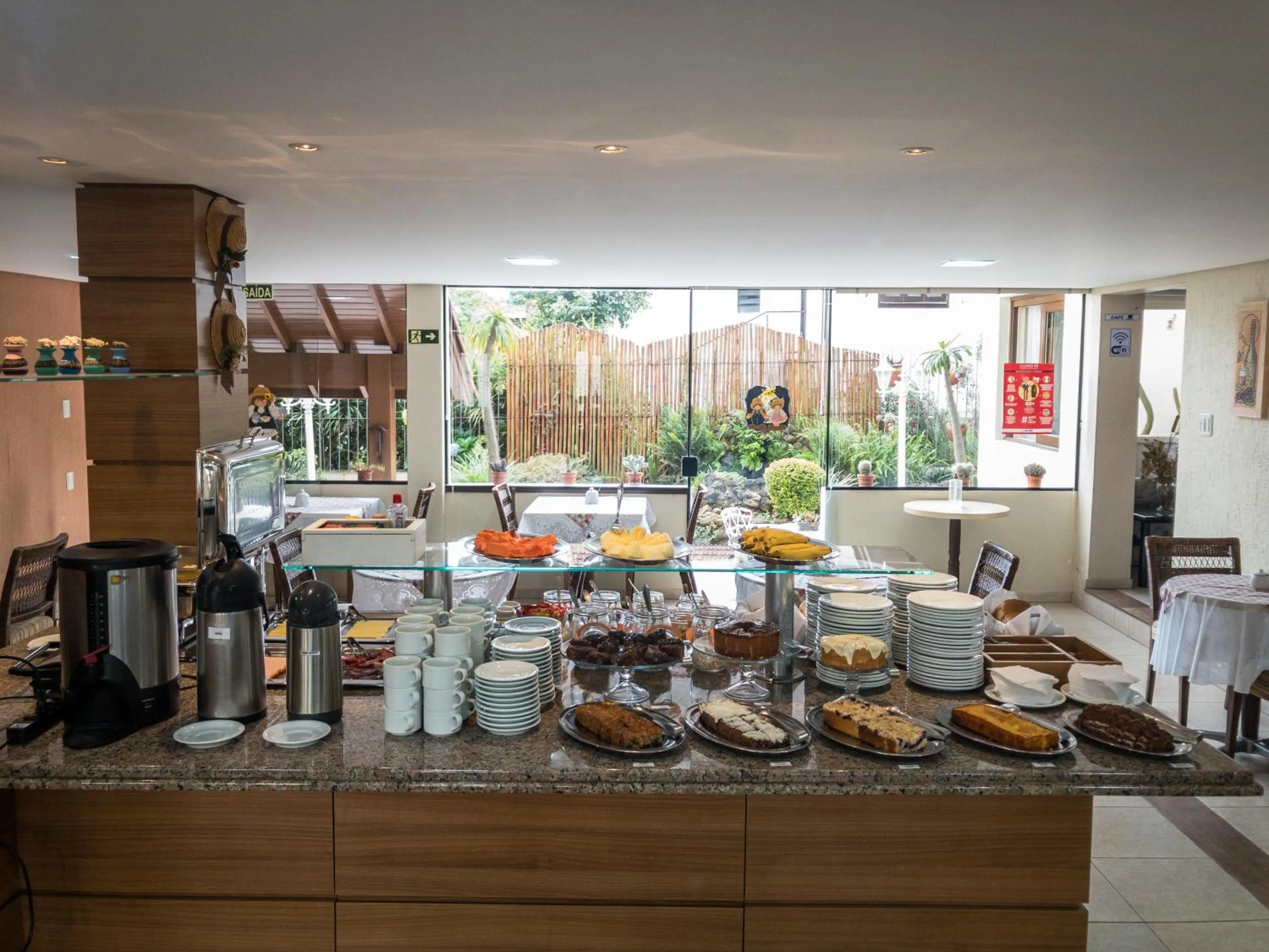 Breakfast in Pousada Serrana