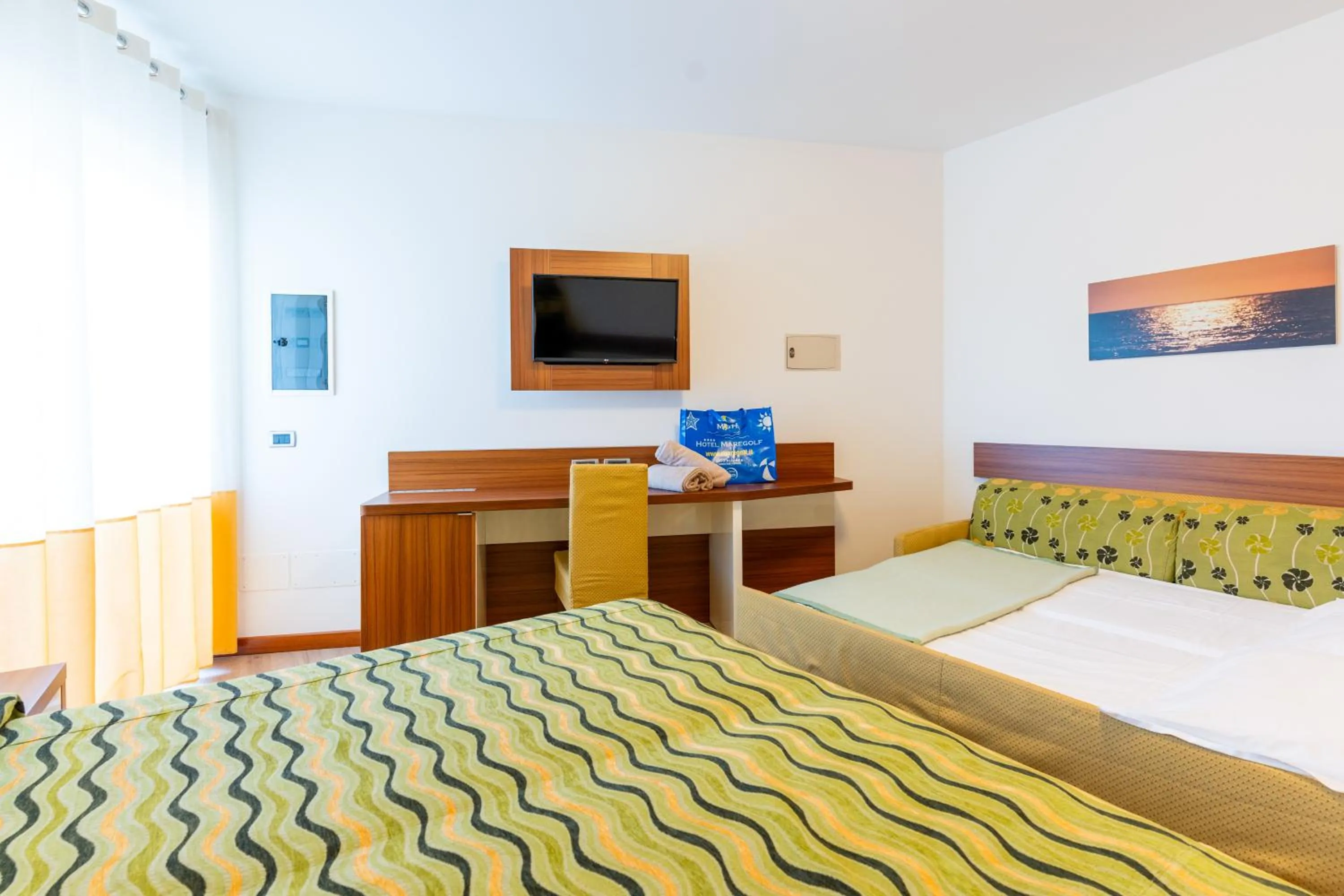 Bed in Hotel Maregolf