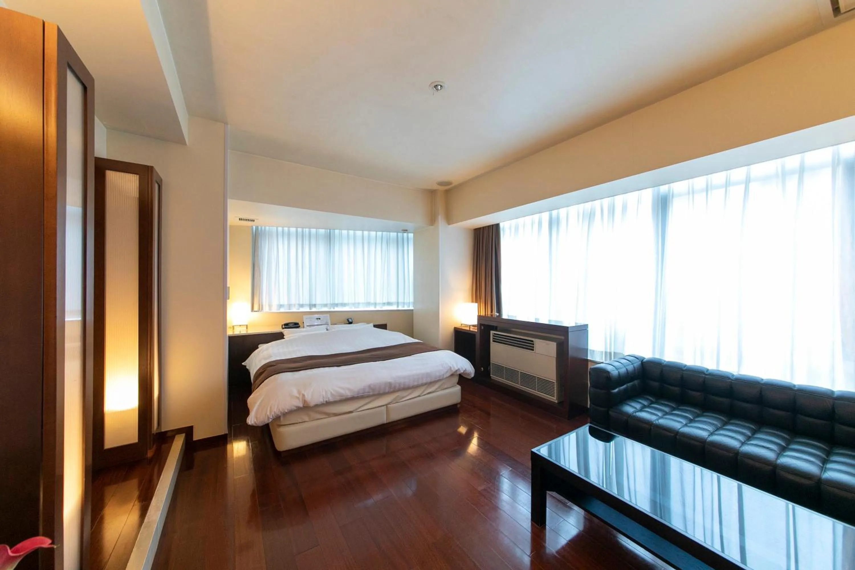 Photo of the whole room, Bed in HOTEL APERTO (Adult Only)