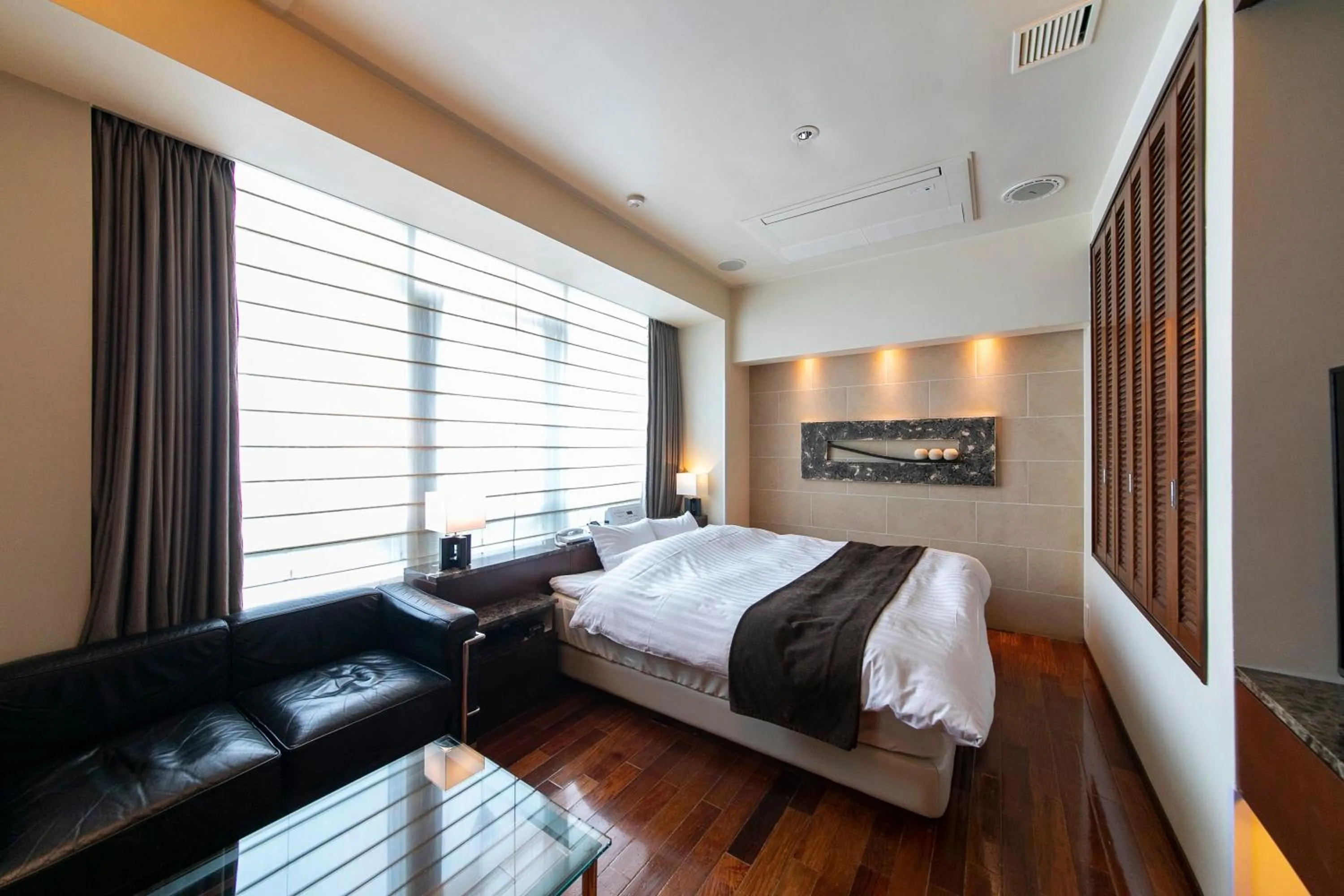 Photo of the whole room, Bed in HOTEL APERTO (Adult Only)