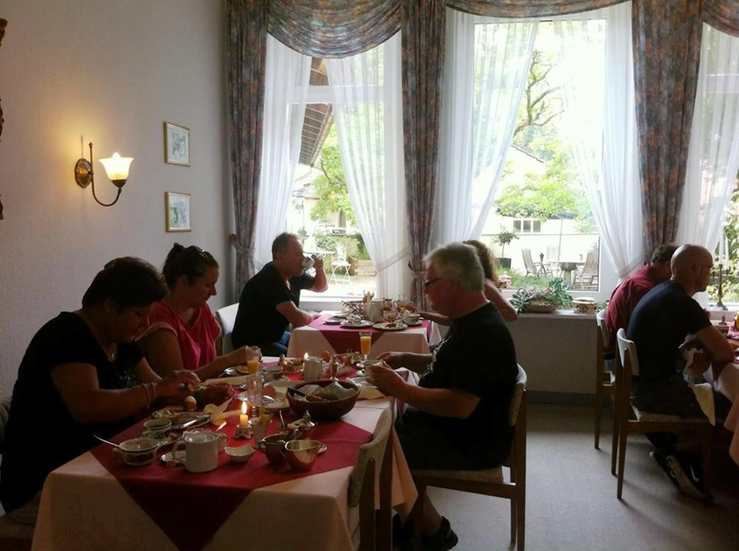 Restaurant/places to eat in Hotel Seeufer