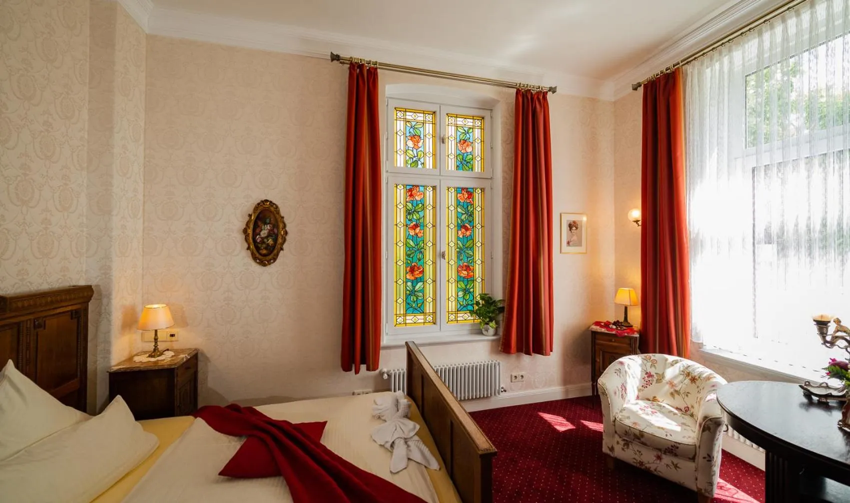 Bed in Hotel Seeufer