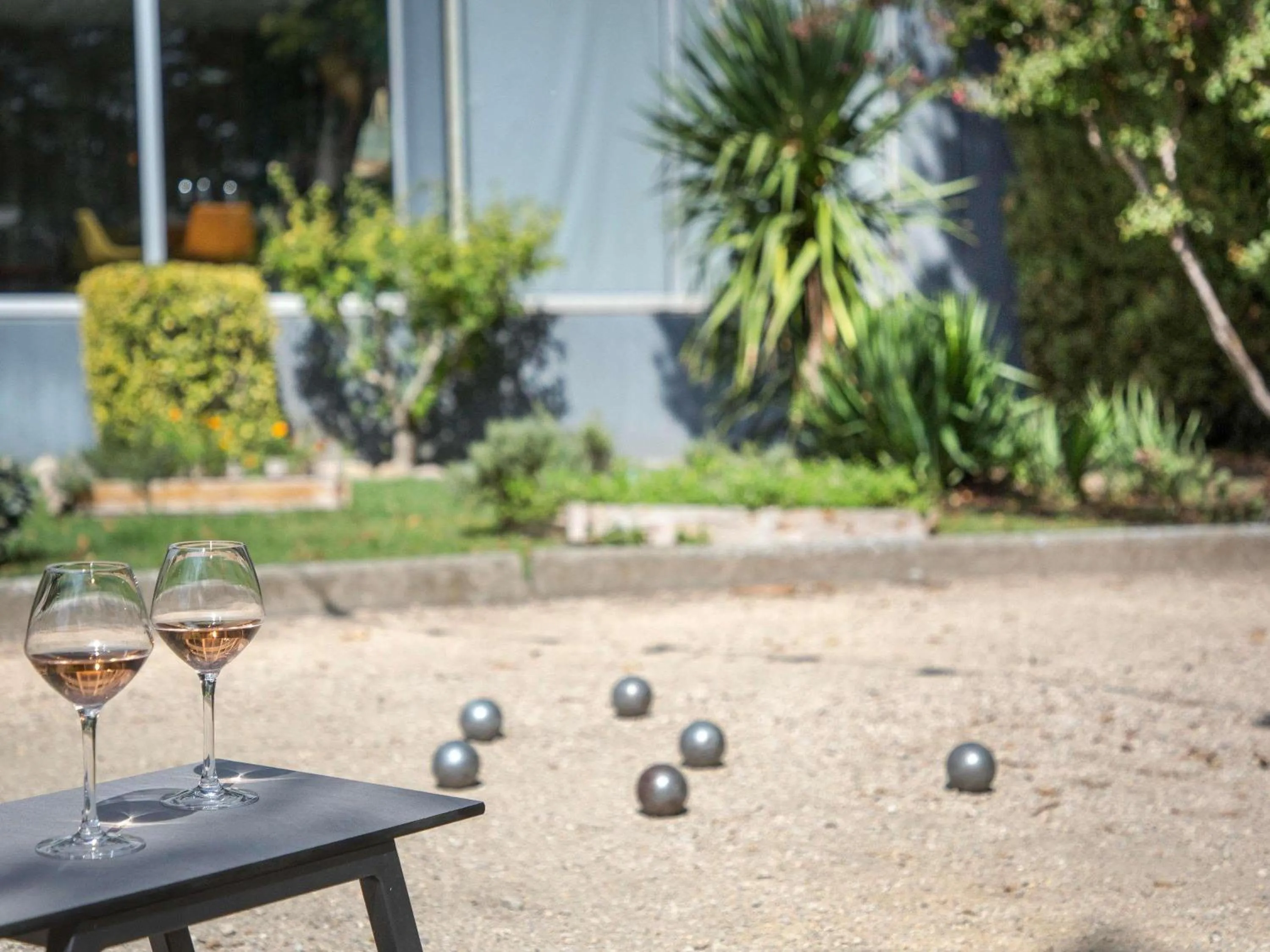 Property building in Ibis Cavaillon Portes du Luberon