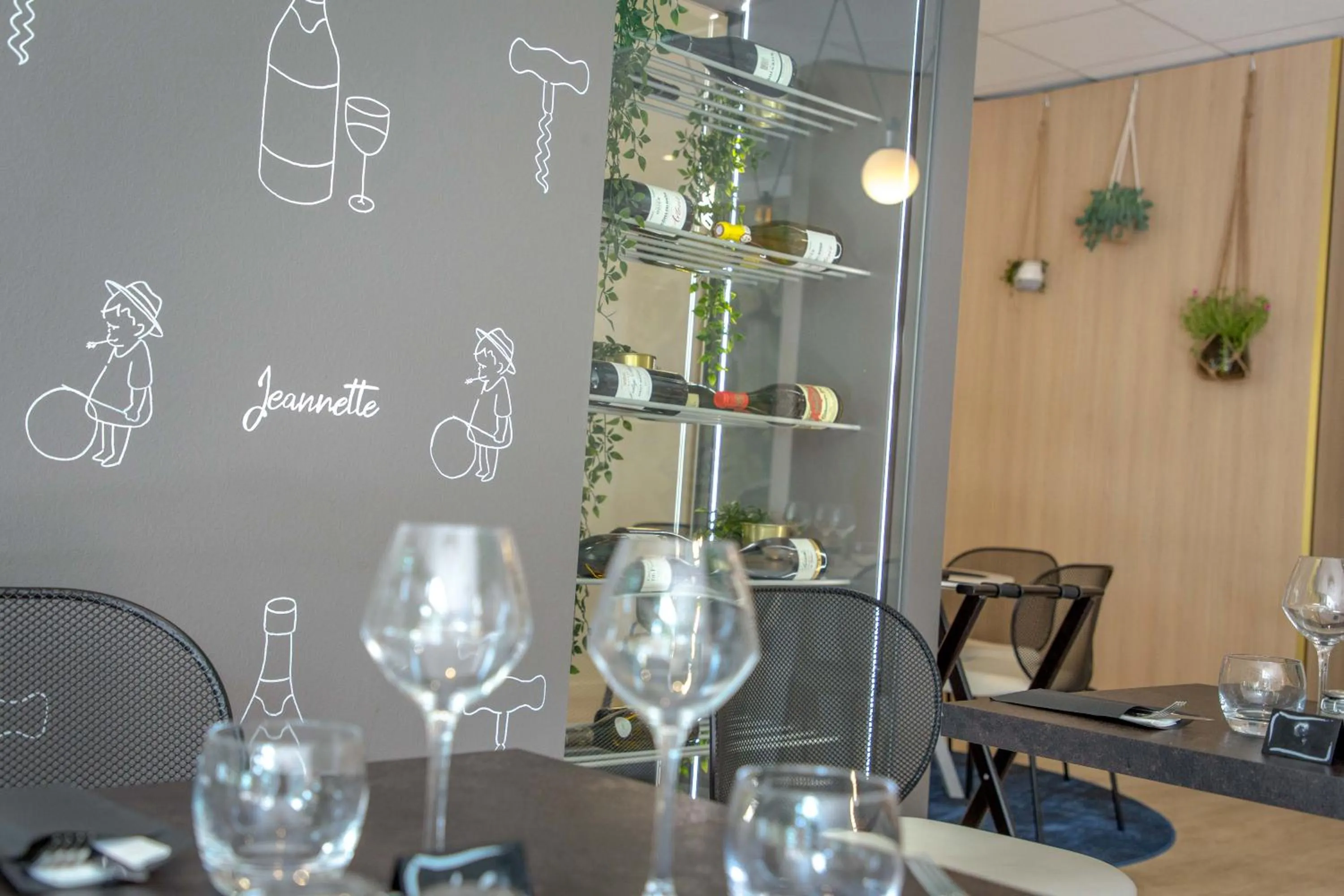 Restaurant/places to eat in Ibis Cavaillon Portes du Luberon