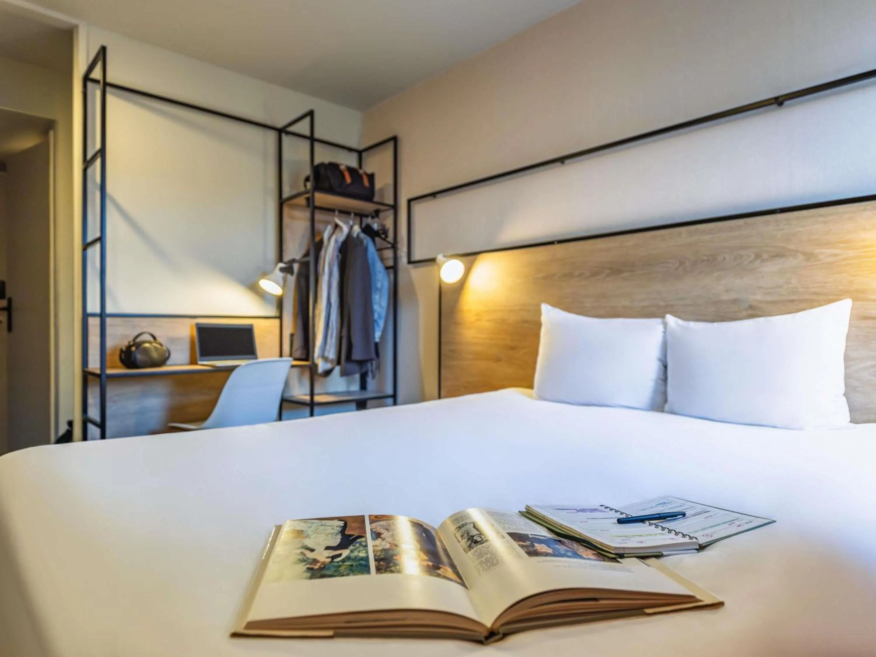 Property building, Bed in ibis Metz Centre Cathedrale