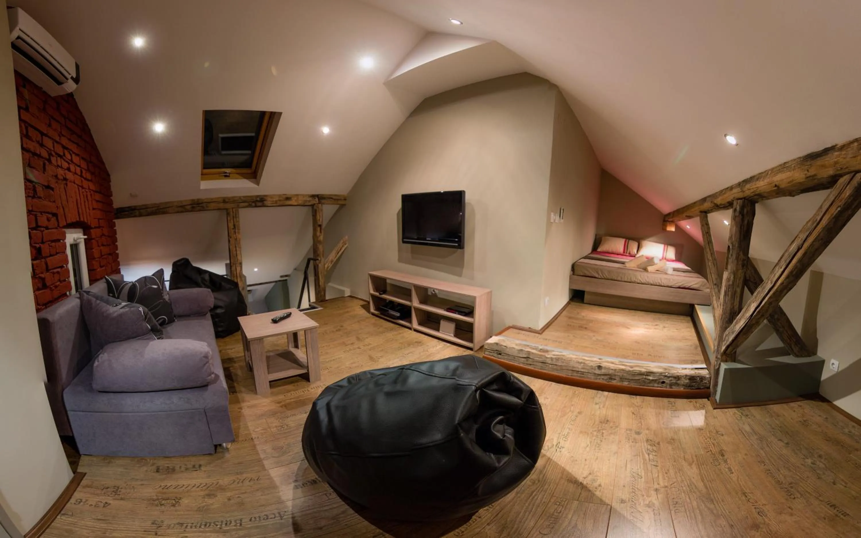 Photo of the whole room in Central Park Apartments