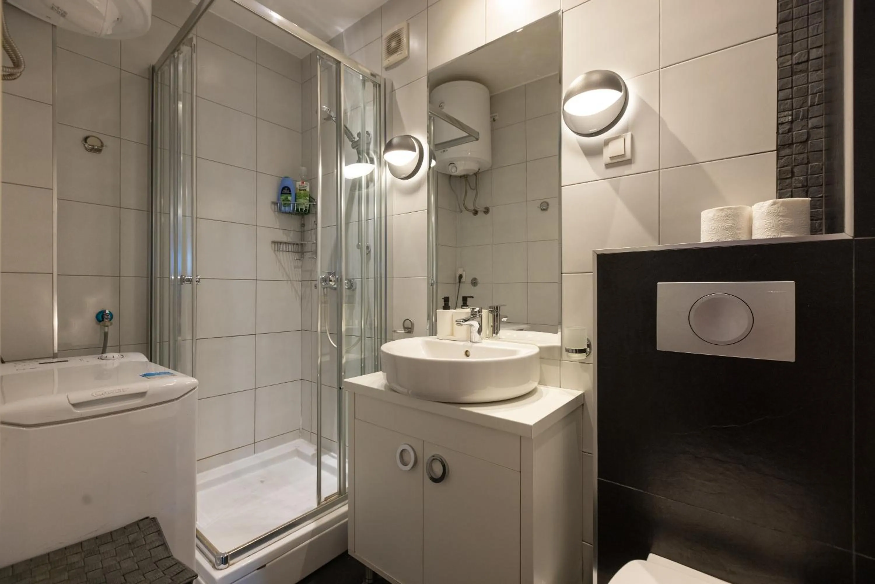 Shower in Central Park Apartments