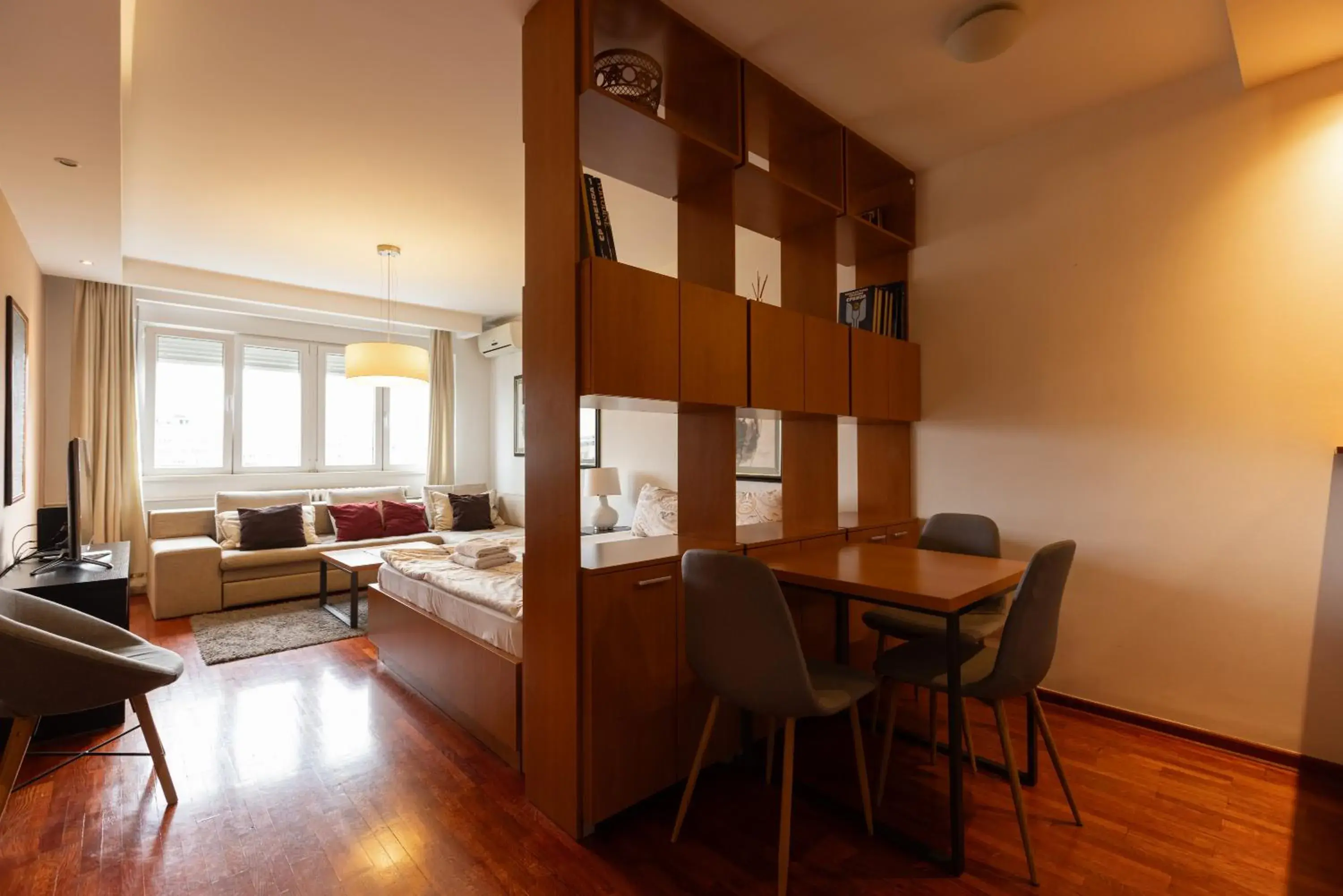 Studio in Central Park Apartments Studio in Central Park Apartments