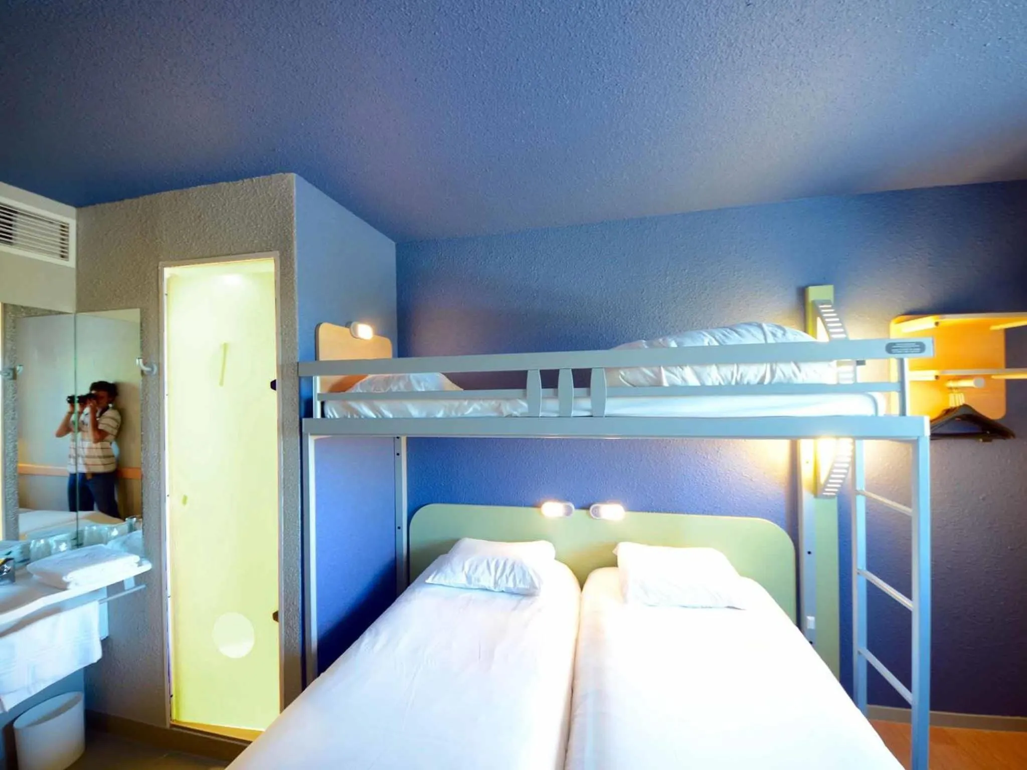 Bedroom, Bed in ibis budget Brive La Gaillarde