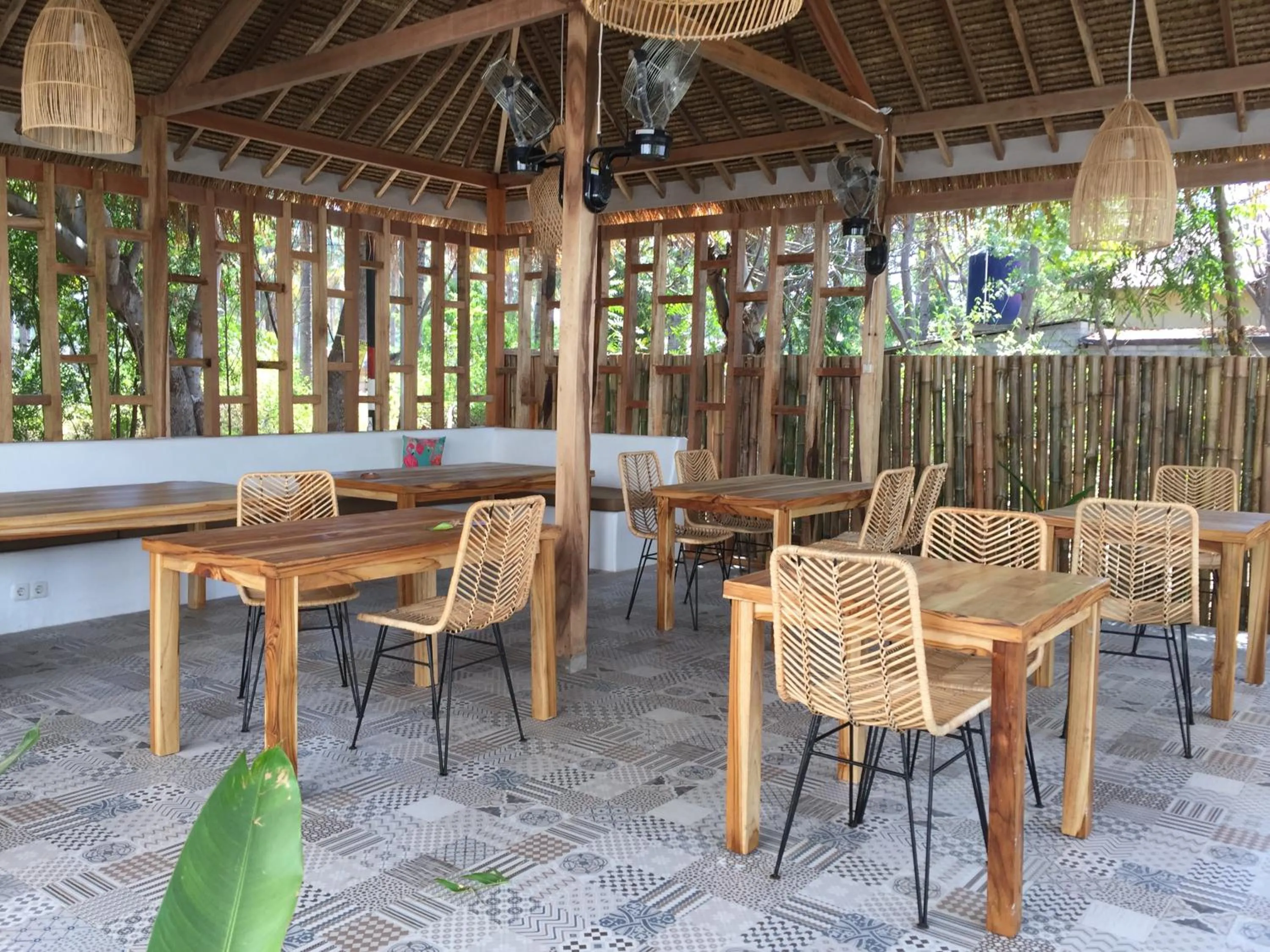 Restaurant/places to eat in Flamingo