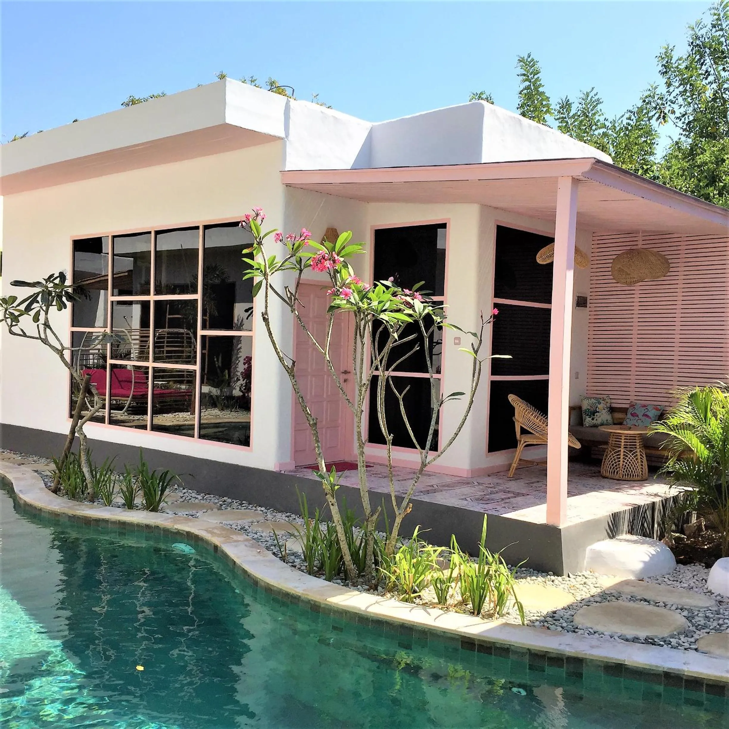 Property building in Flamingo