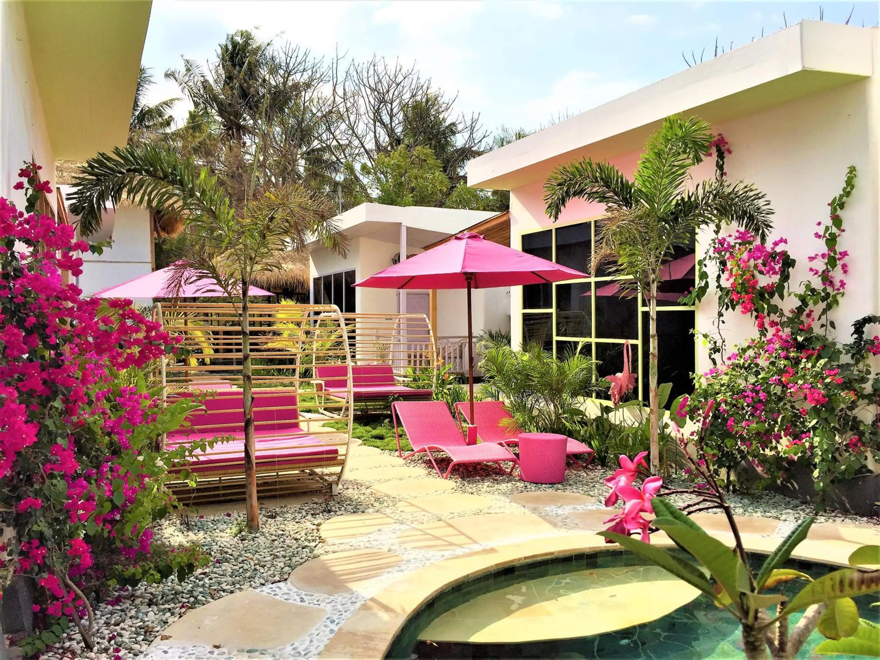 Property building in Flamingo