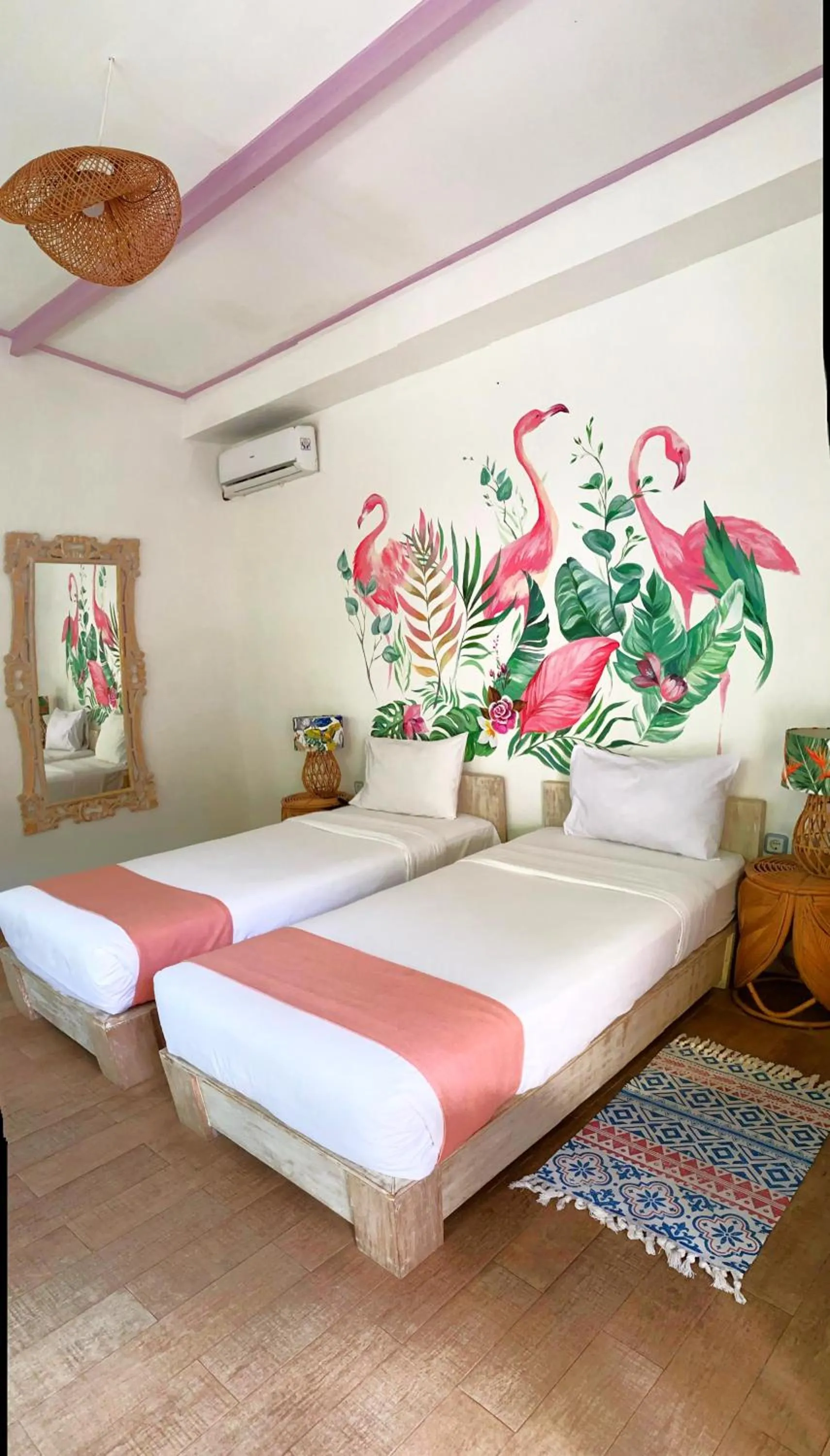 Decorative detail, Bed in Flamingo