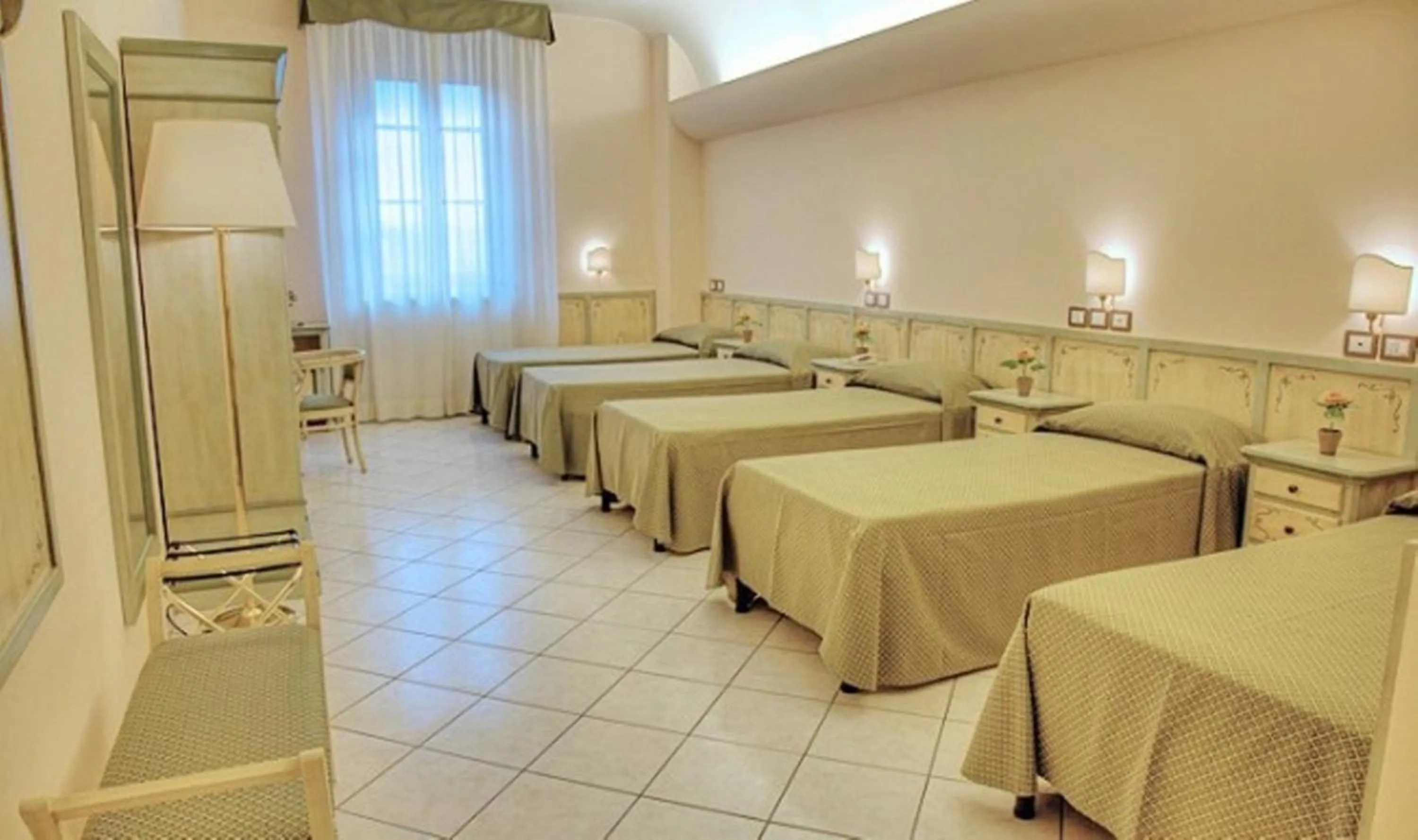 Photo of the whole room in Villa Santa Margherita - Albergo