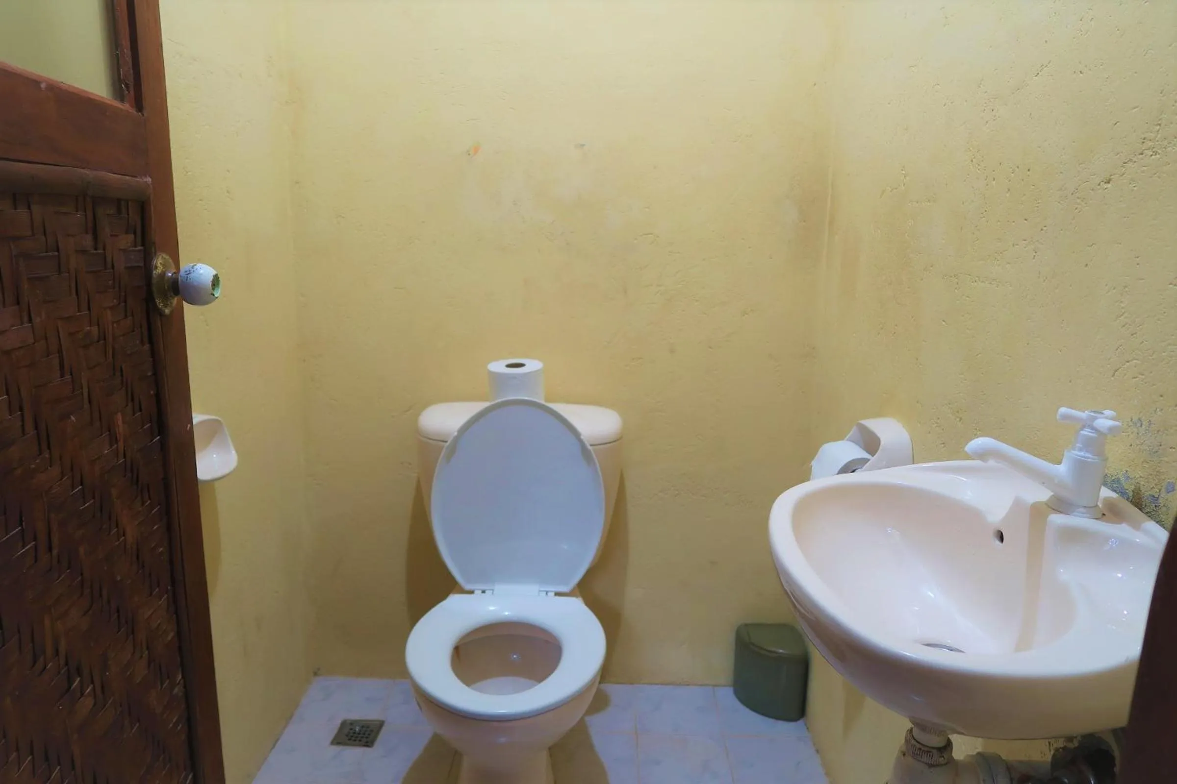 VILLA MARMARINE BEACH RESORT & RESTAURANT