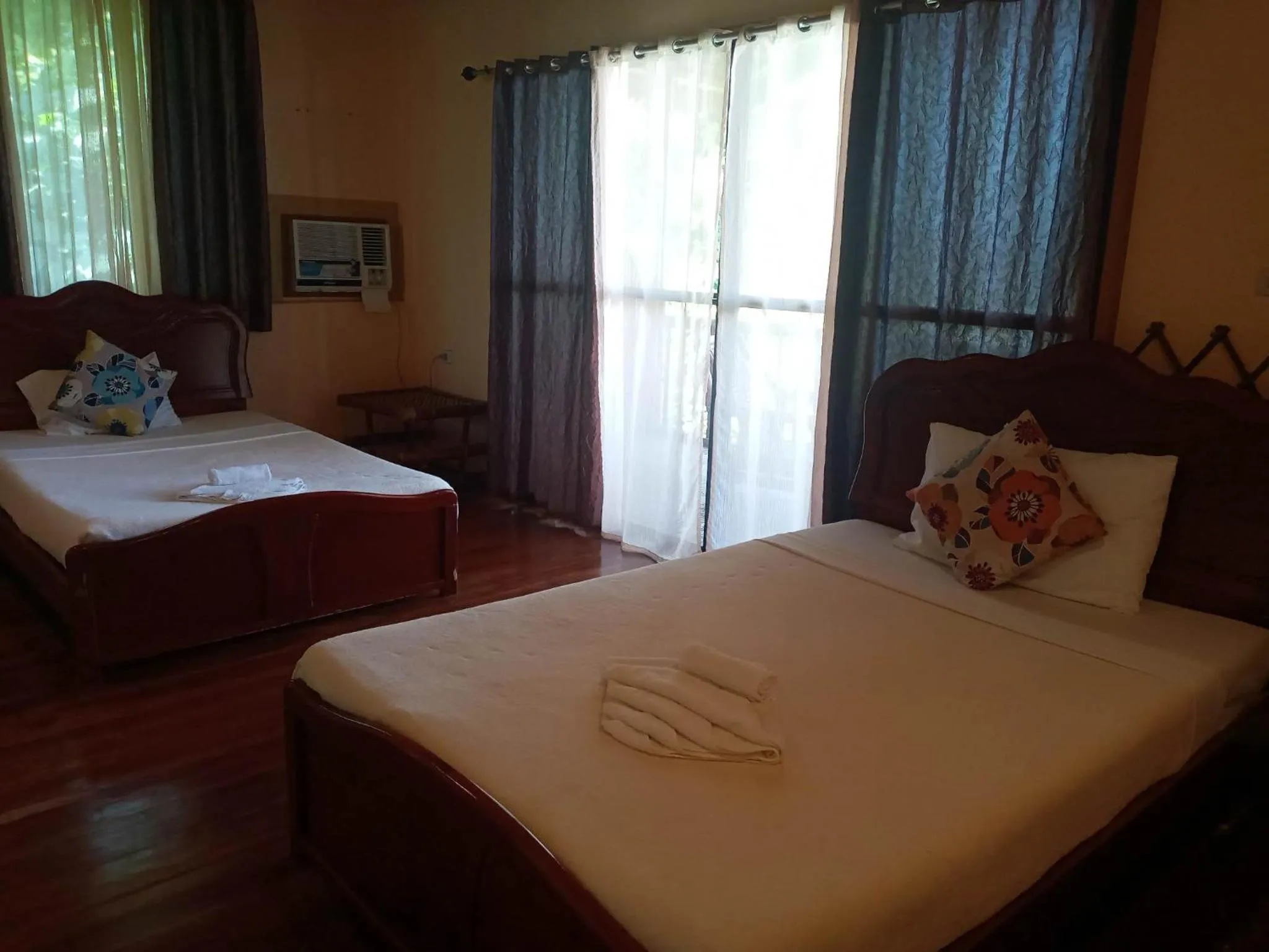 Bed in VILLA MARMARINE BEACH RESORT & RESTAURANT