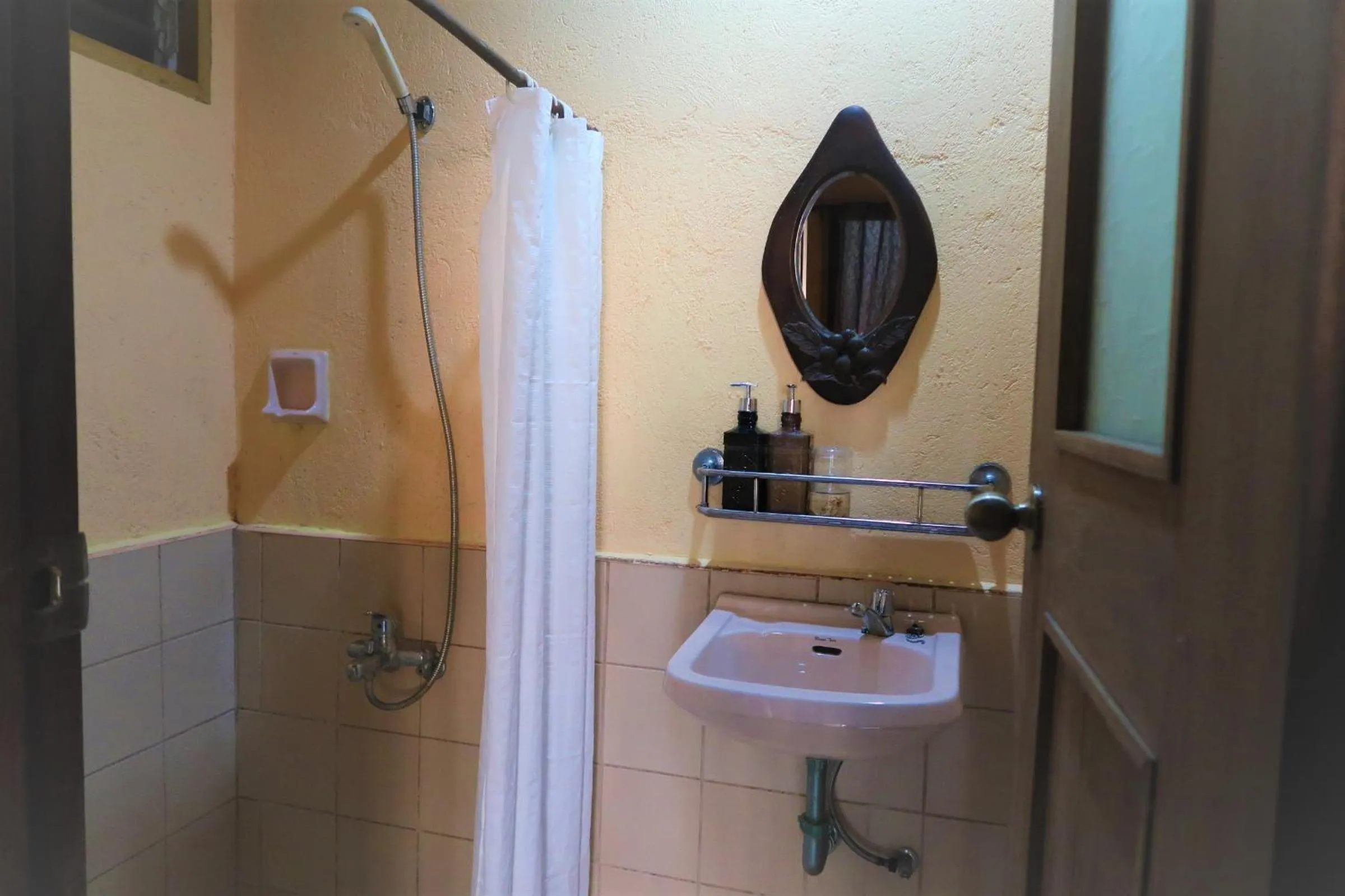 VILLA MARMARINE BEACH RESORT & RESTAURANT