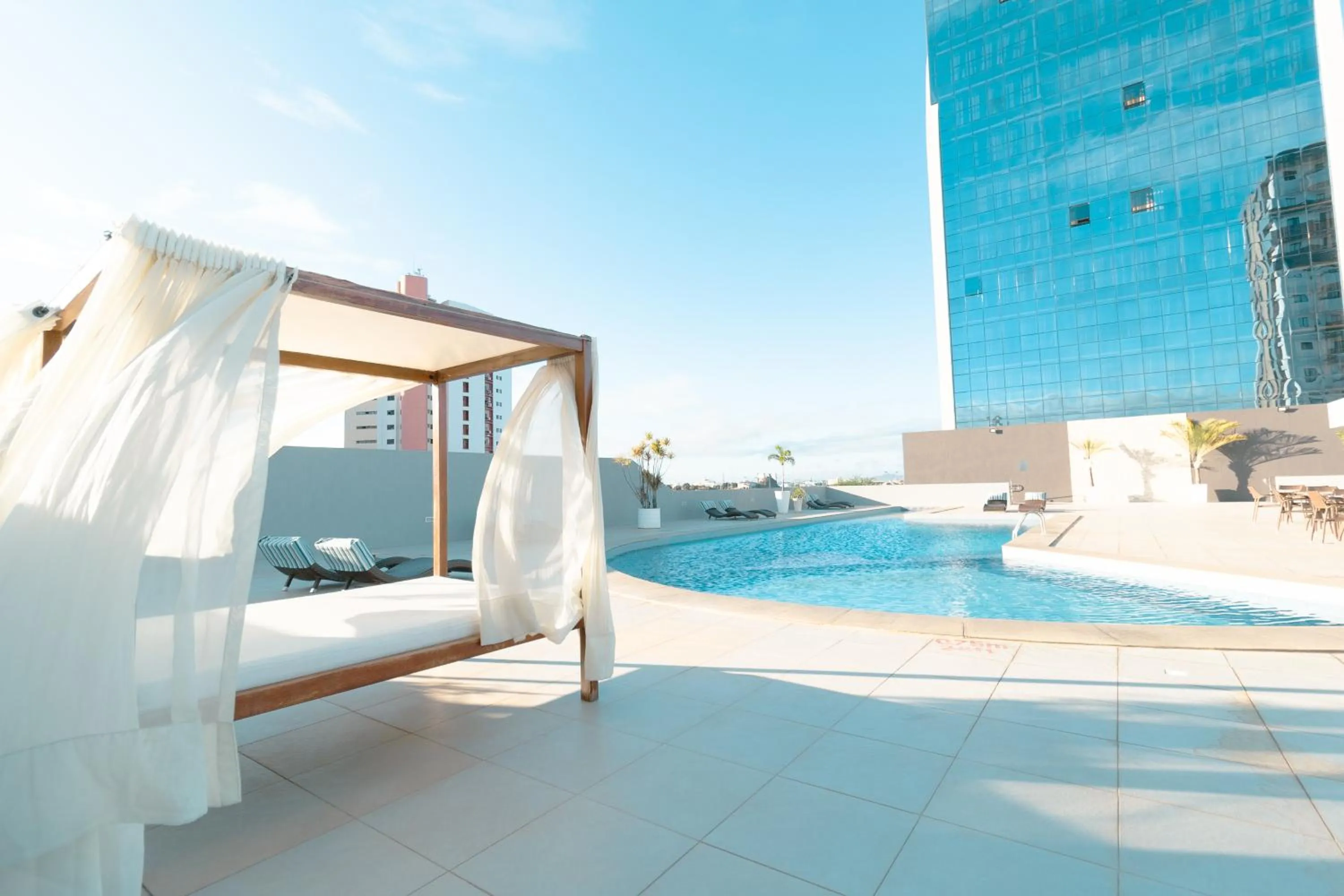 Swimming pool in Nobile Suites Del Rio - Petrolina