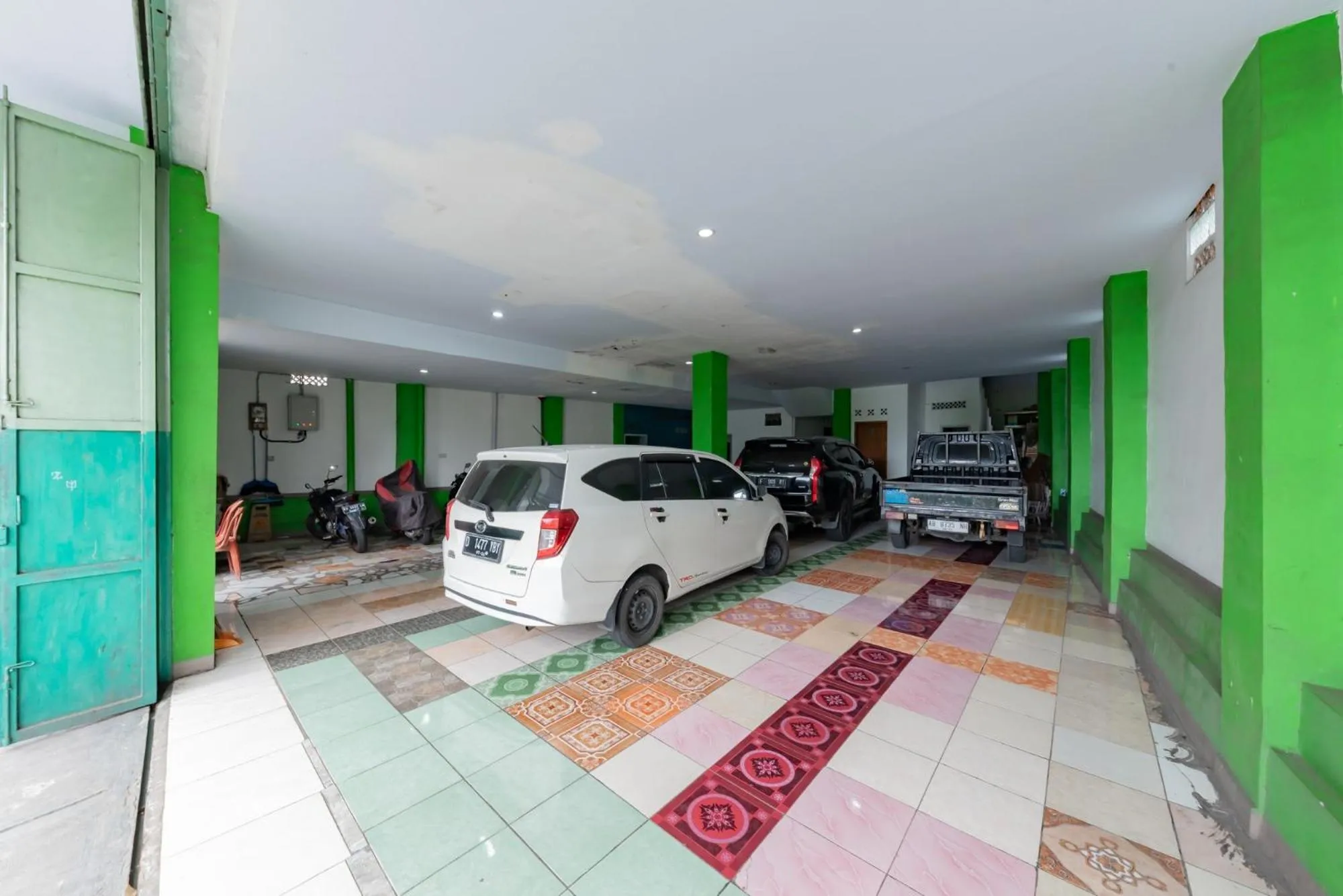 Parking in RedDoorz Syariah at Pantai Pelabuhan Ratu