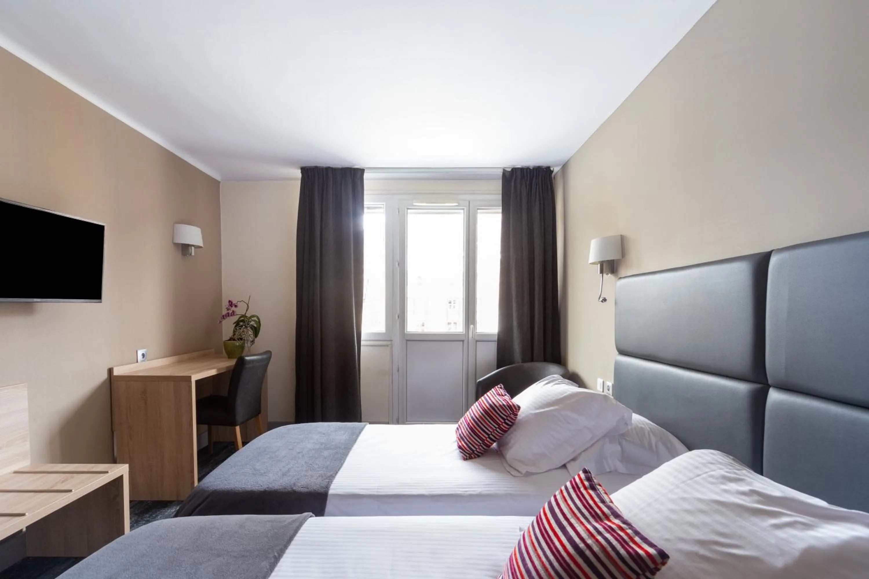 Bedroom, Bed in Hotel Vauban Briançon Serre Chevalier