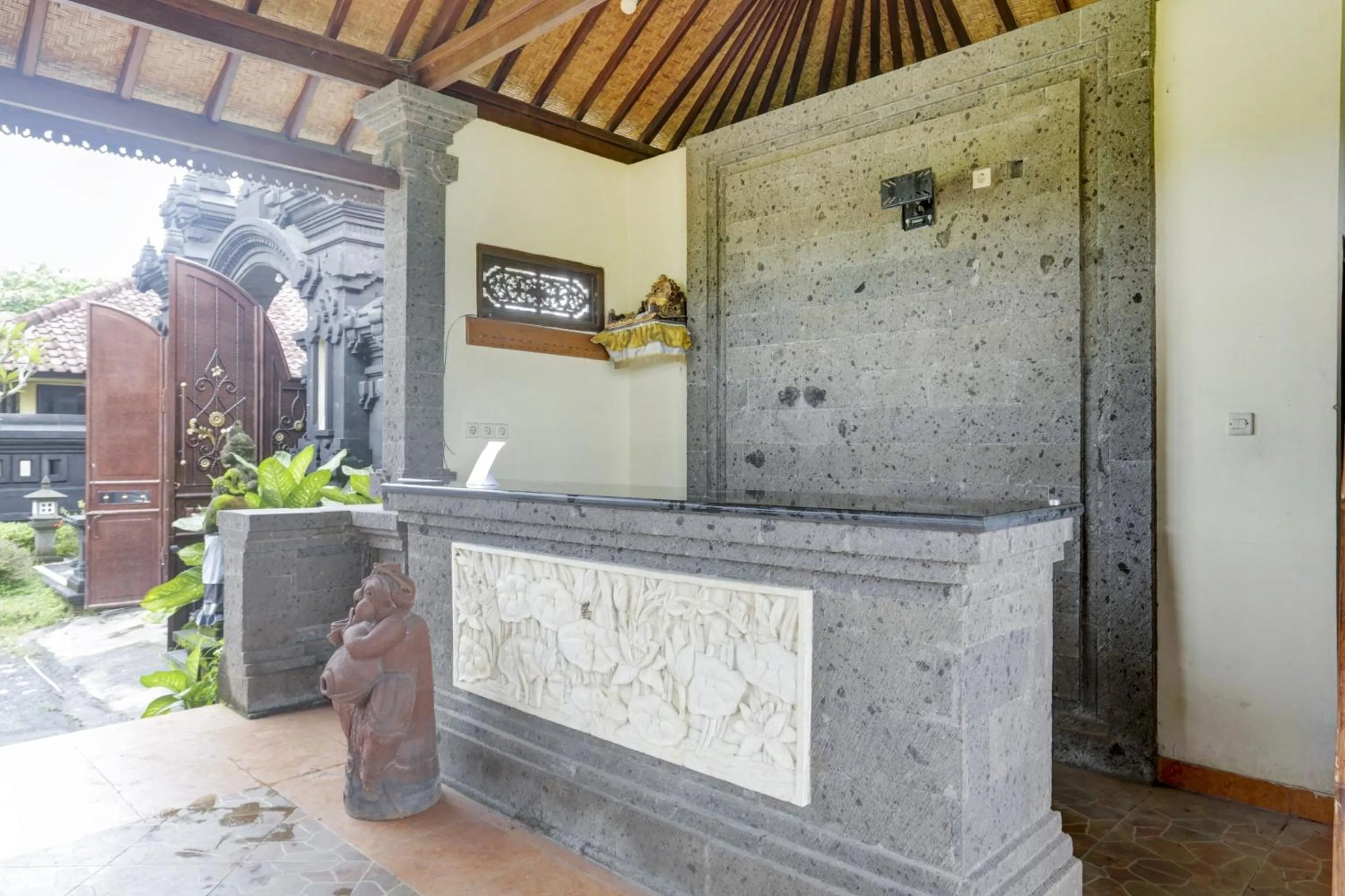 Lobby or reception in Hotel O Astiti Graha Tanah Lot