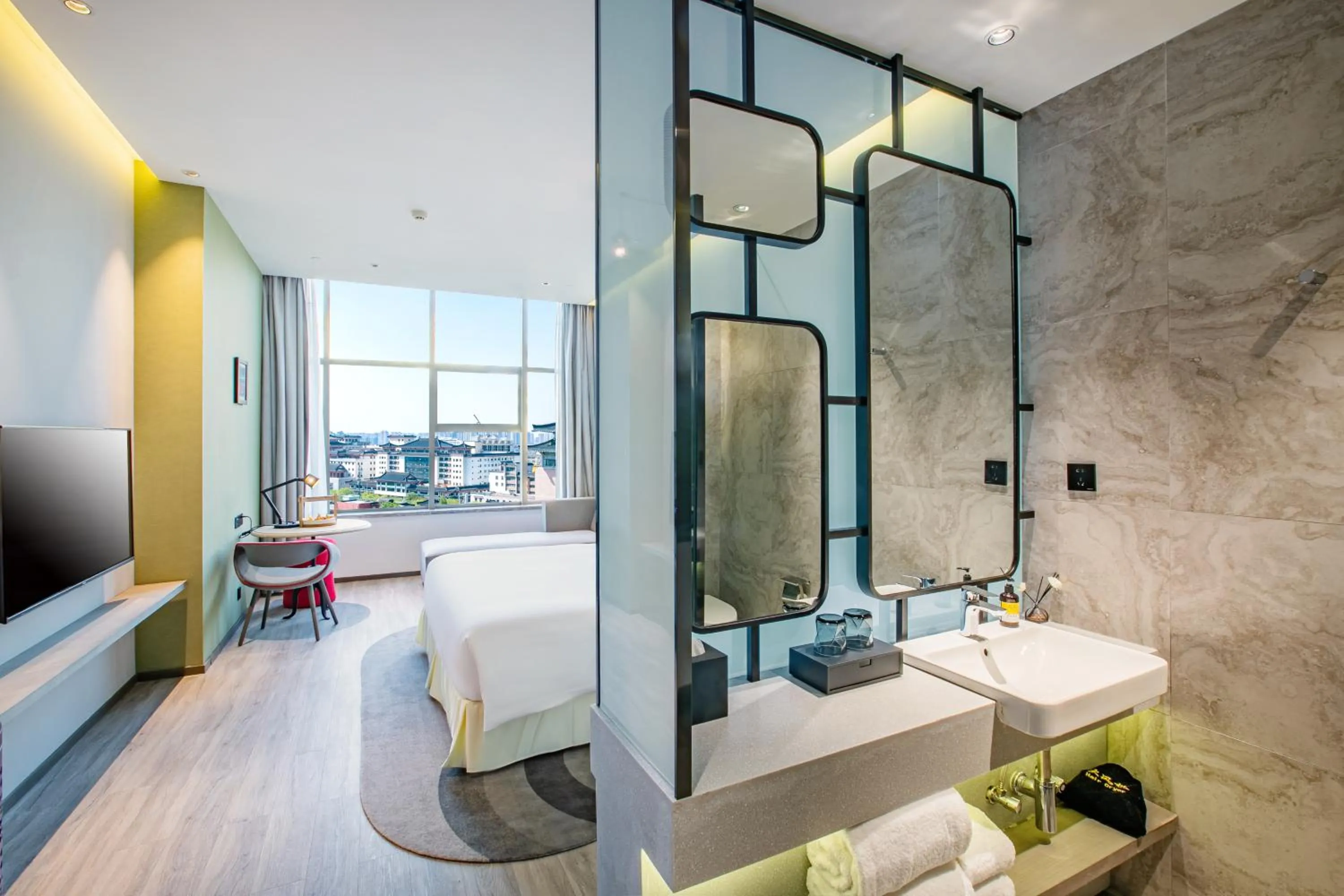 Bathroom in Jinmao Hotel Xi'an Downtown