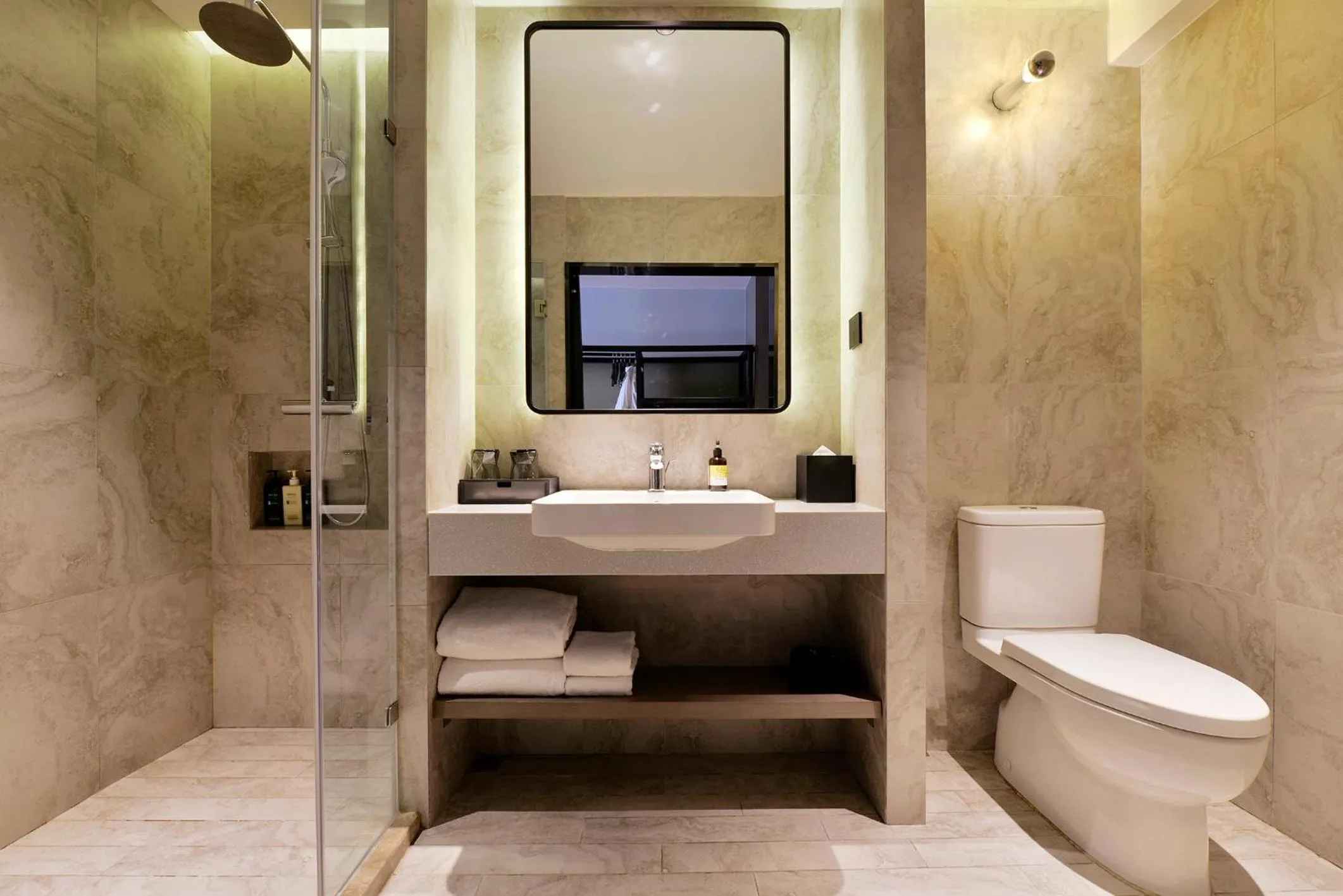 Bathroom in Jinmao Hotel Xi'an Downtown