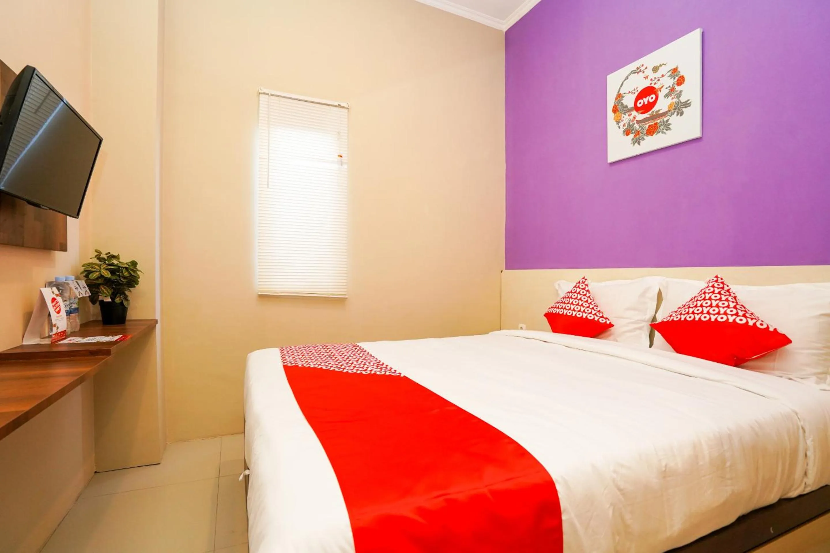 Bedroom, Bed in Hotel O Surabaya near Surabaya Town Square formerly Kupang Gunung Residence