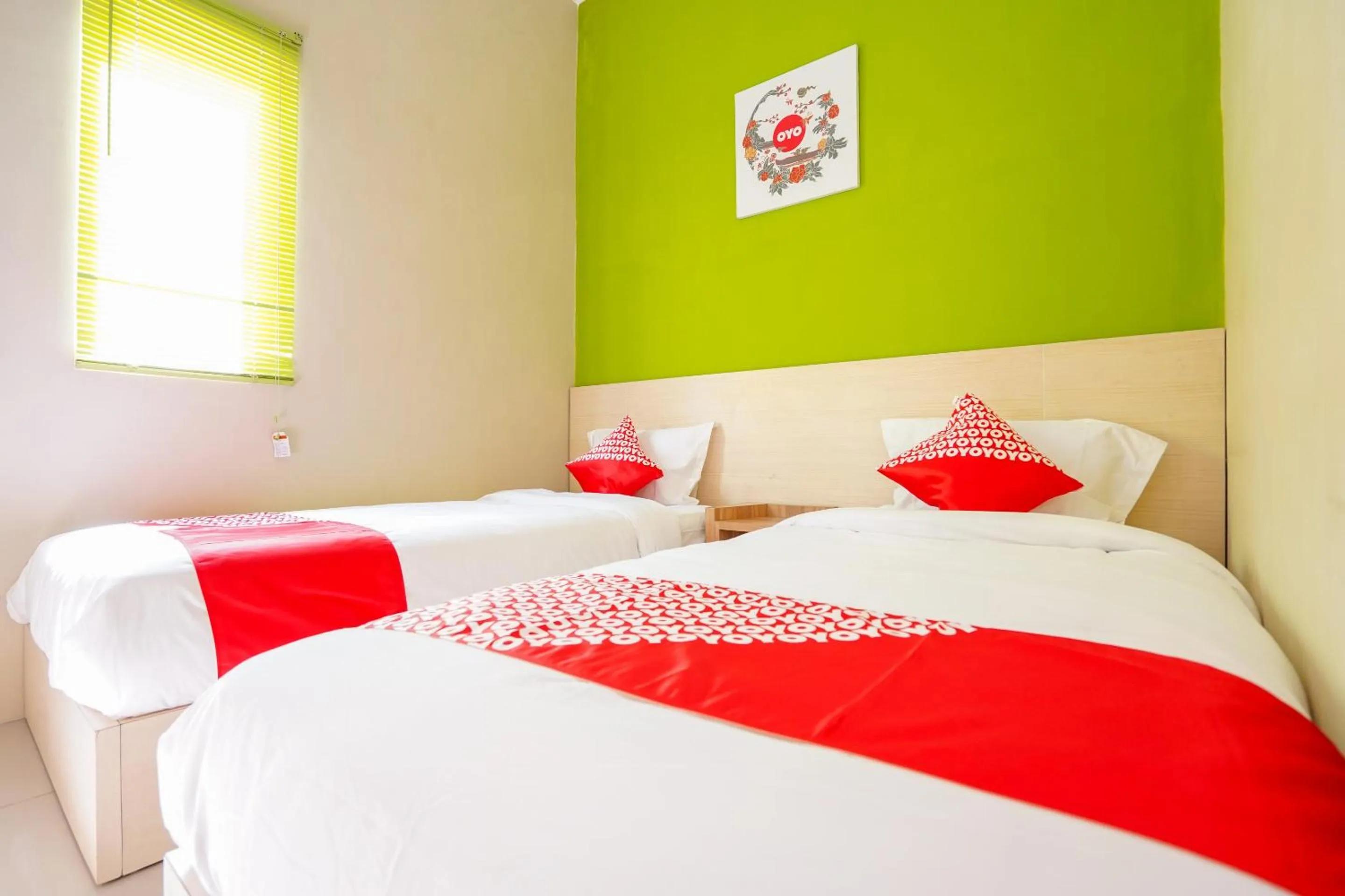 Bedroom, Bed in Hotel O Surabaya near Surabaya Town Square formerly Kupang Gunung Residence