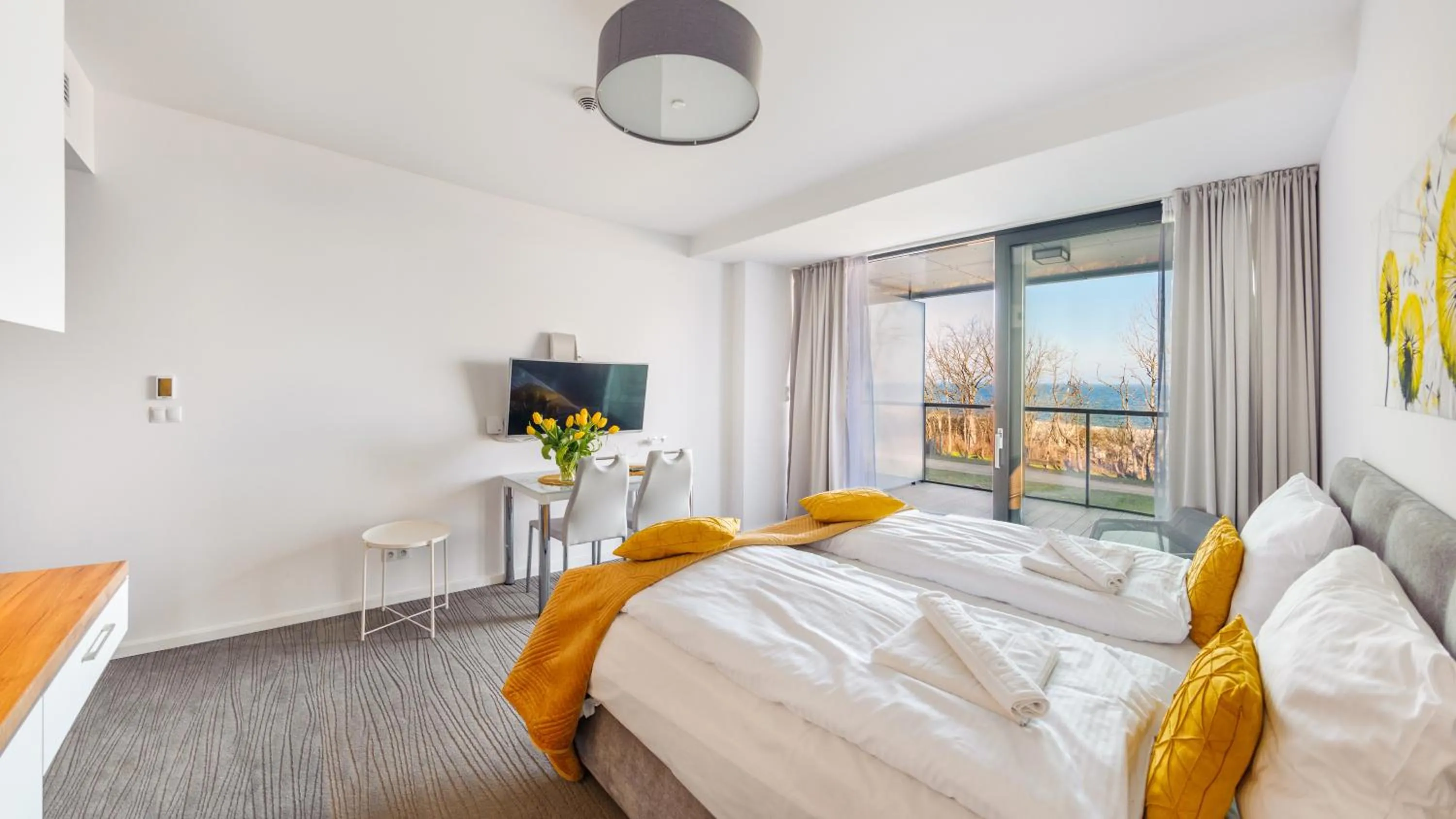 Bed in Seaside Kołobrzeg, Sun & Snow