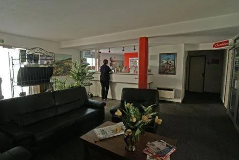 Lobby or reception in Fasthotel Tarbes Séméac - Un hôtel FH Confort