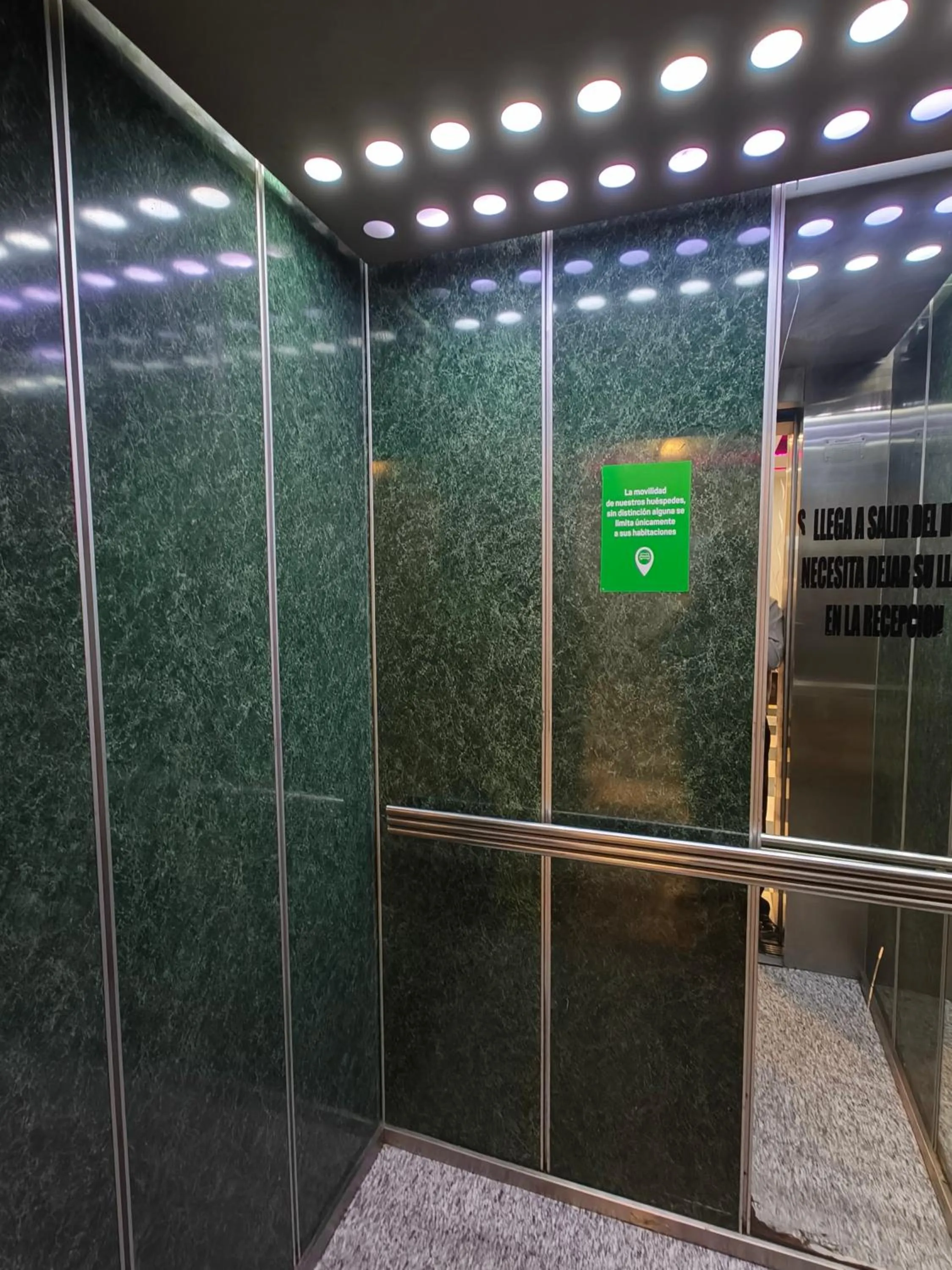 elevator in Hotel Max