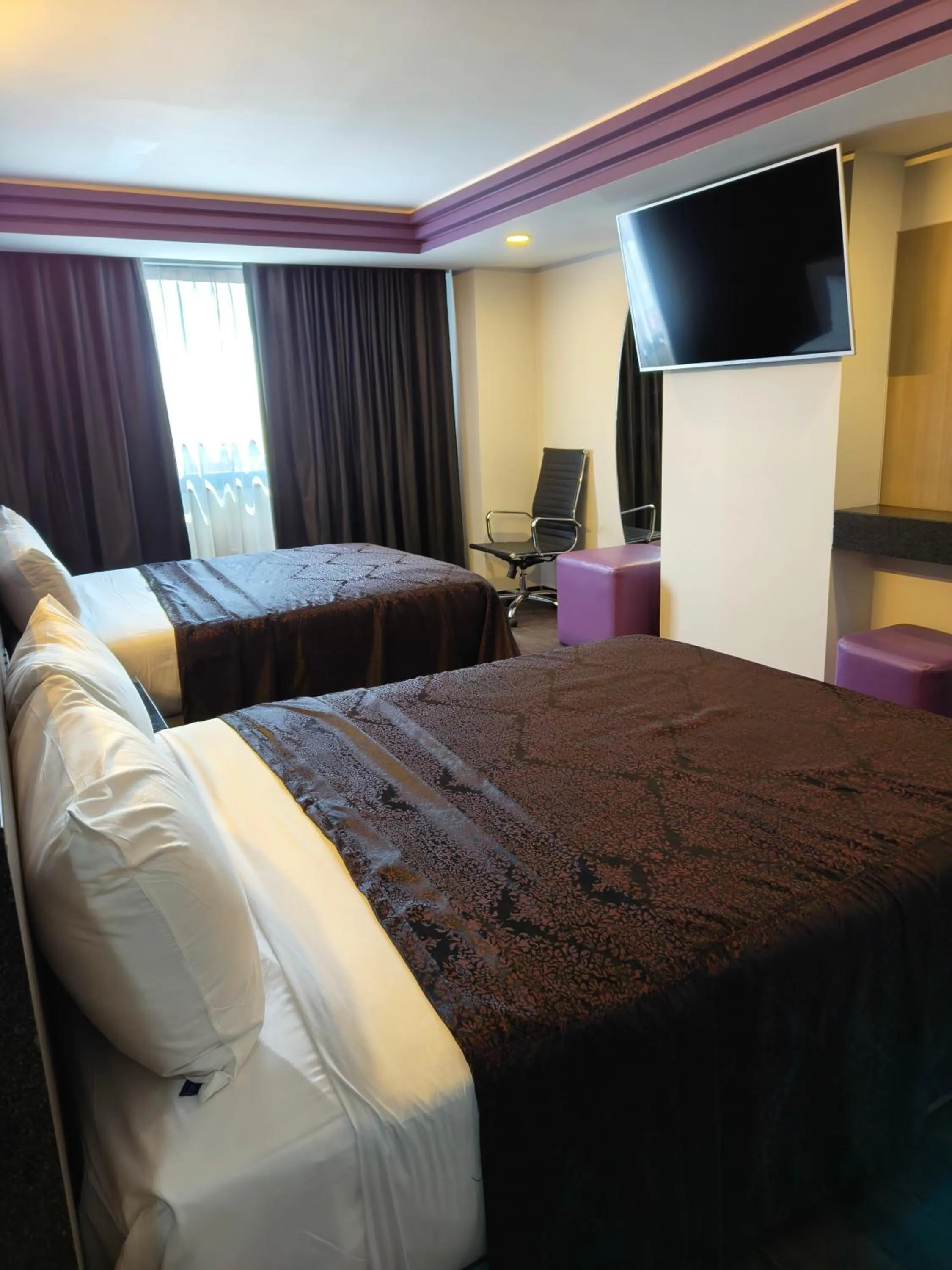 Photo of the whole room, Bed in Hotel Max