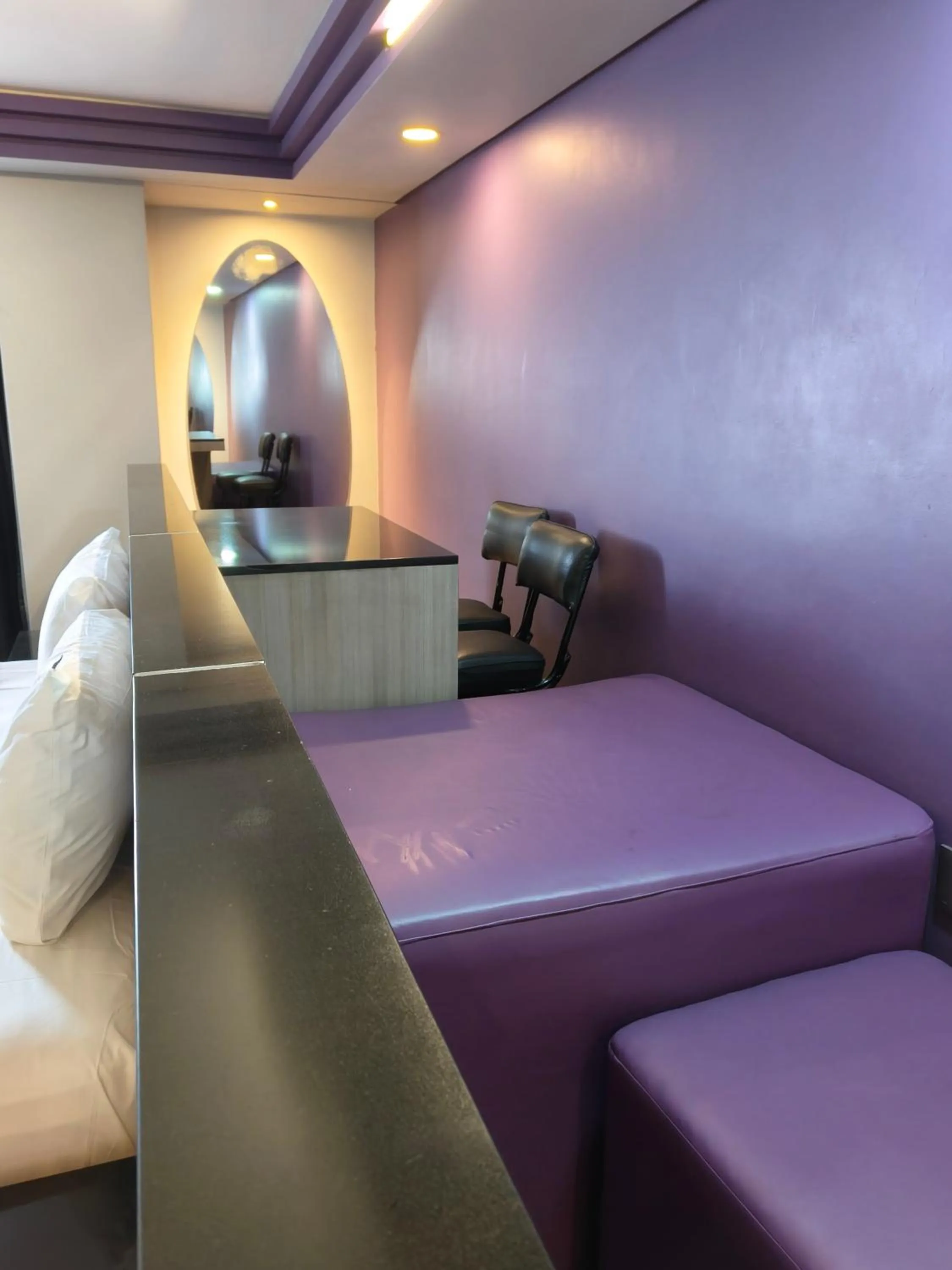 Photo of the whole room, Bed in Hotel Max