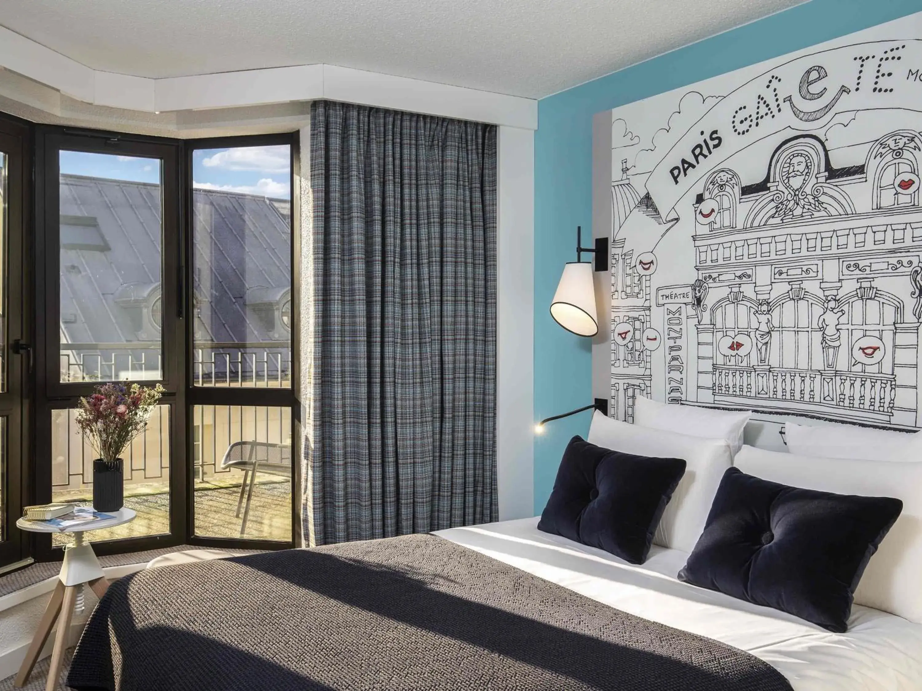 Privilege Room with Terrace in Hôtel Mercure Paris Centre Gare Montparnasse Privilege Room with Terrace in Hôtel Mercure Paris Centre Gare Montparnasse