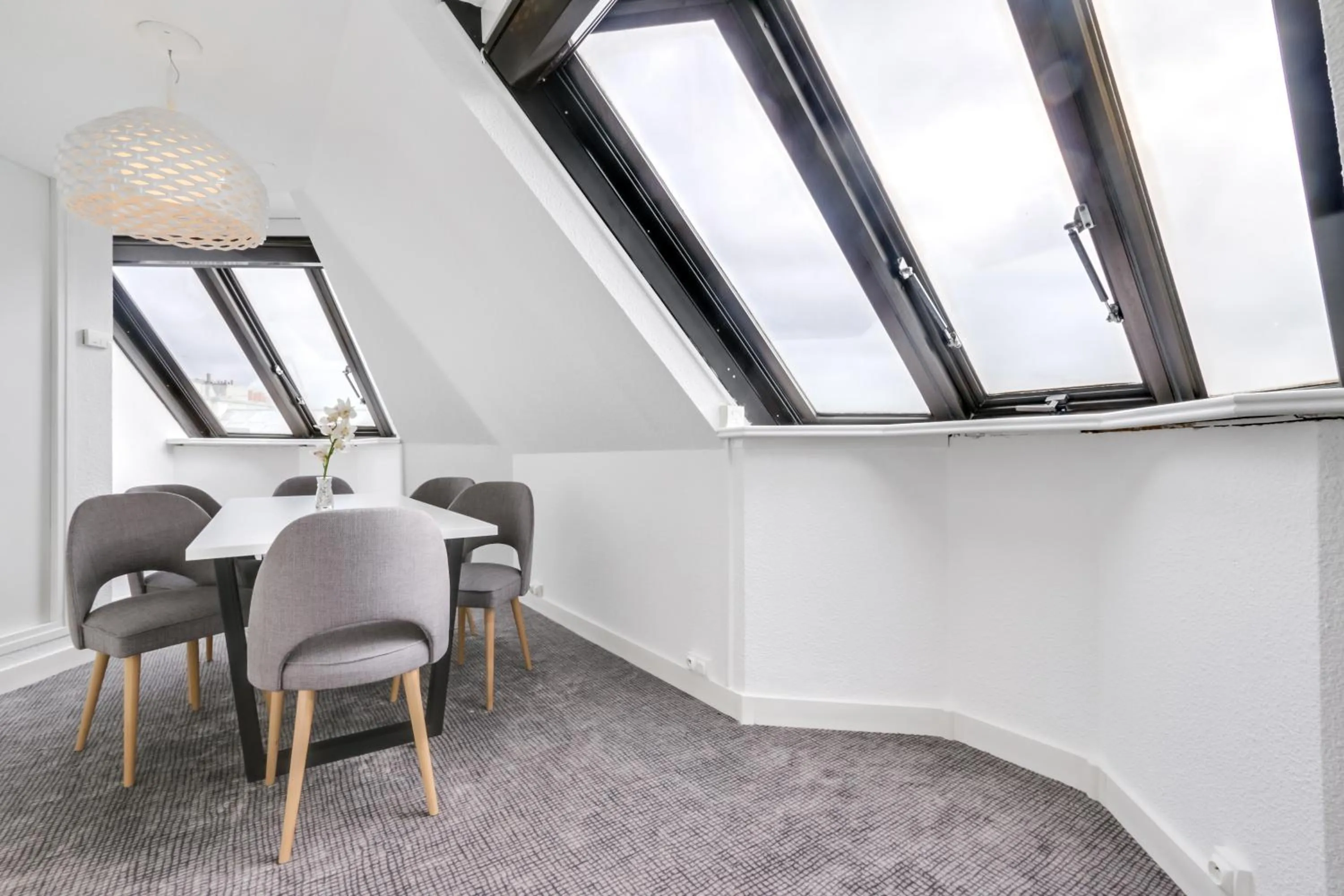 Seating area in Hôtel Mercure Paris Centre Gare Montparnasse