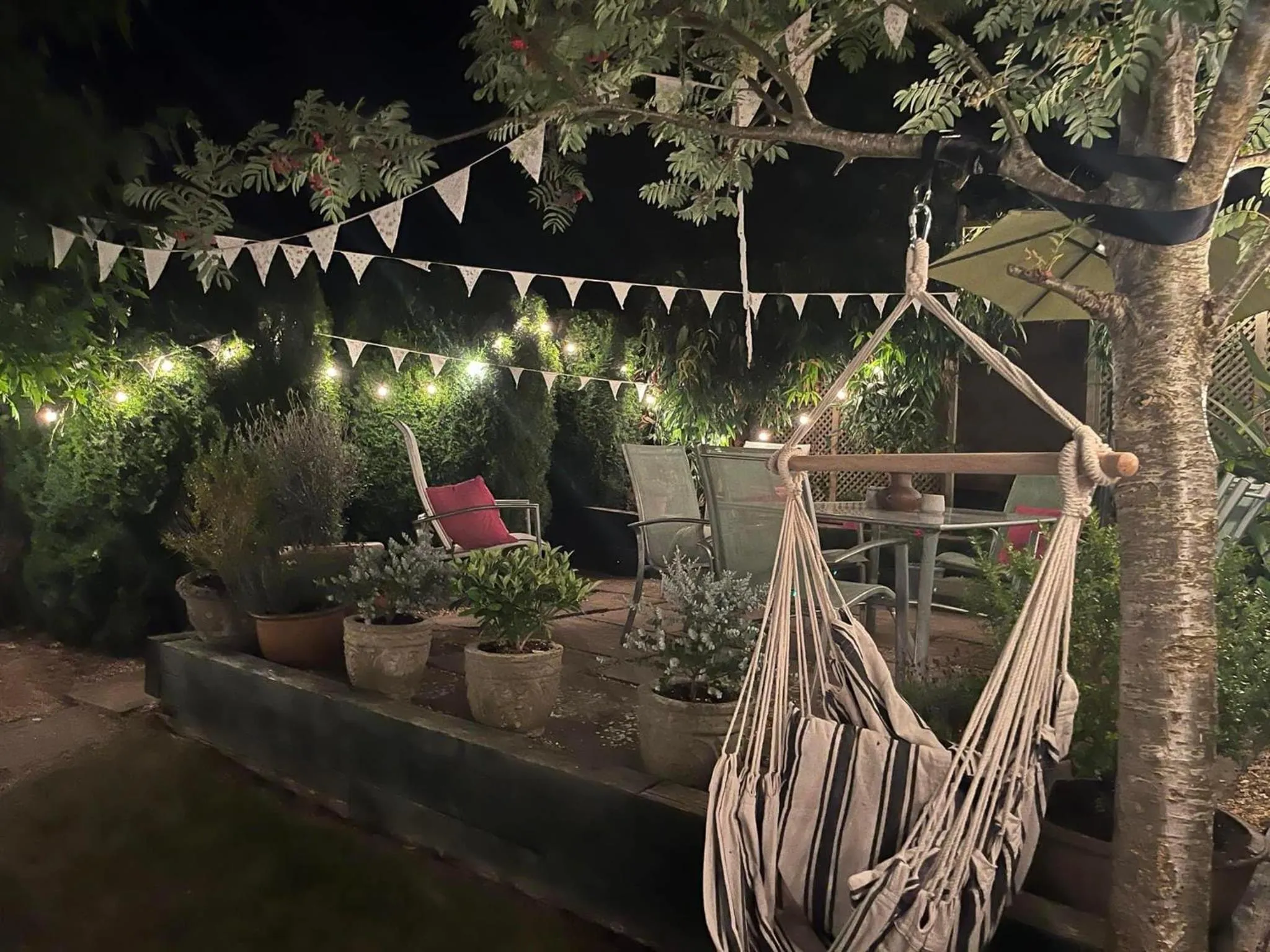 Garden in The Glastonbury Townhouse B&B