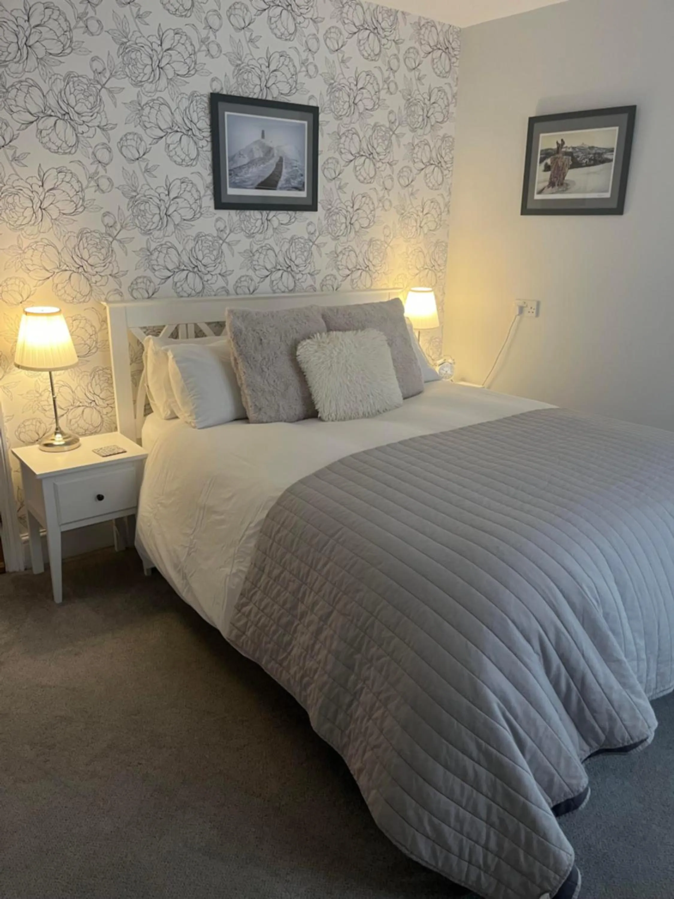 Bedroom, Bed in The Glastonbury Townhouse B&B