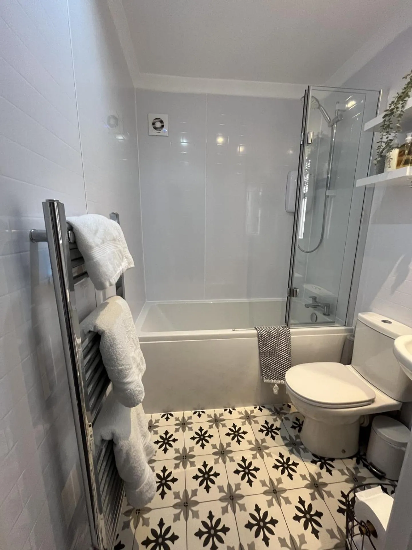 Bathroom in The Glastonbury Townhouse B&B