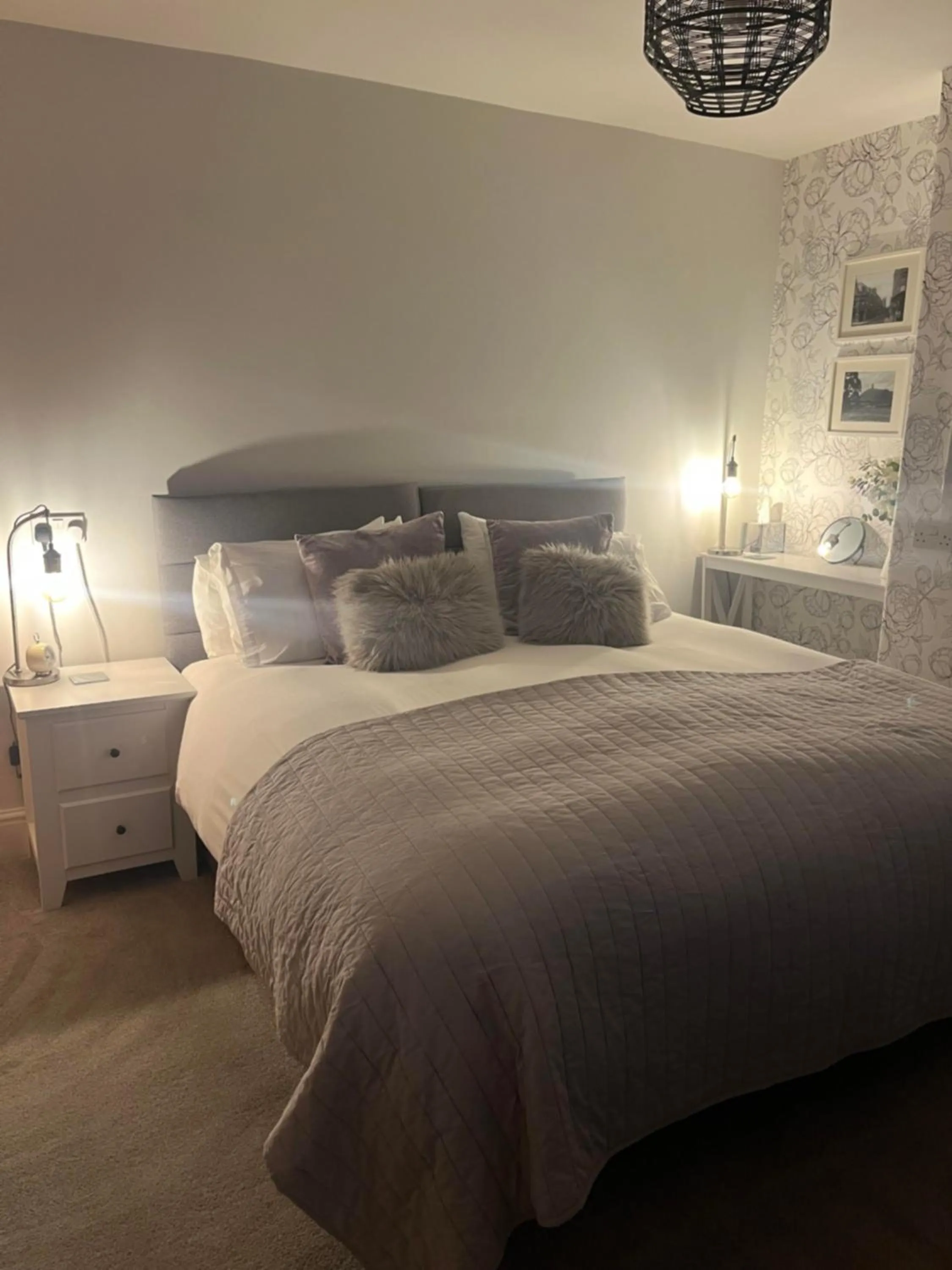 Bedroom, Bed in The Glastonbury Townhouse B&B