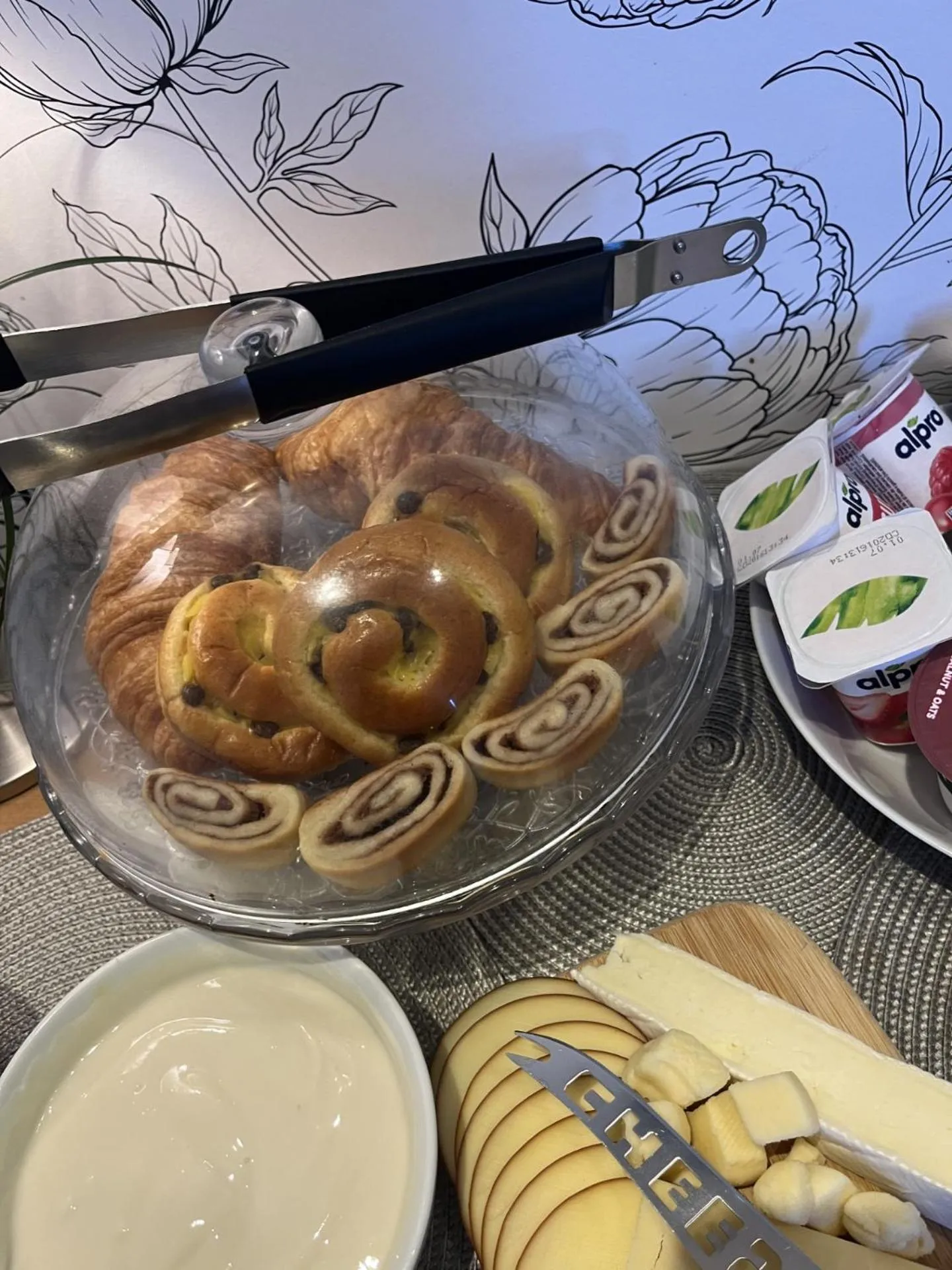 Breakfast in The Glastonbury Townhouse B&B