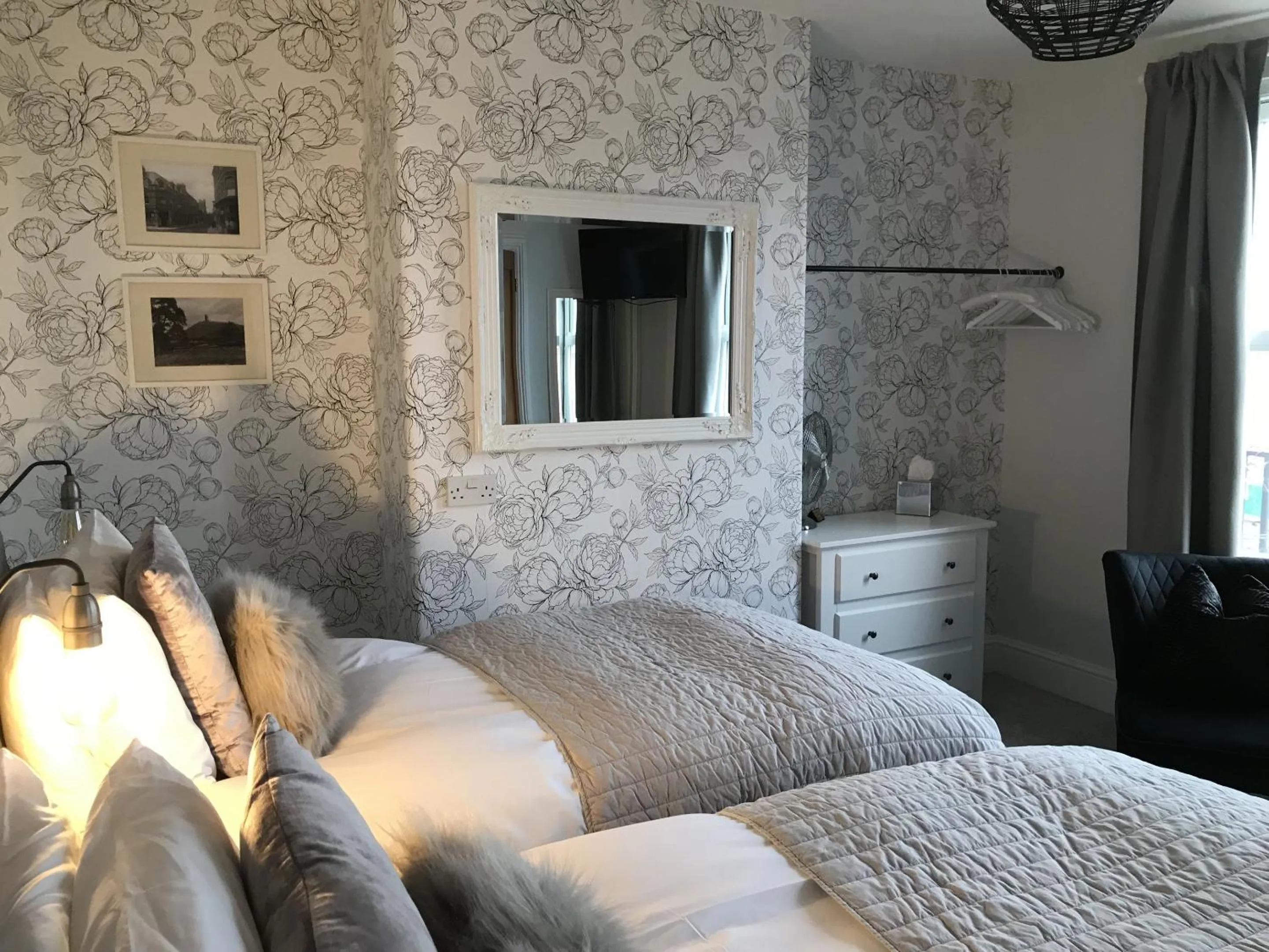 Bedroom, Bed in The Glastonbury Townhouse B&B