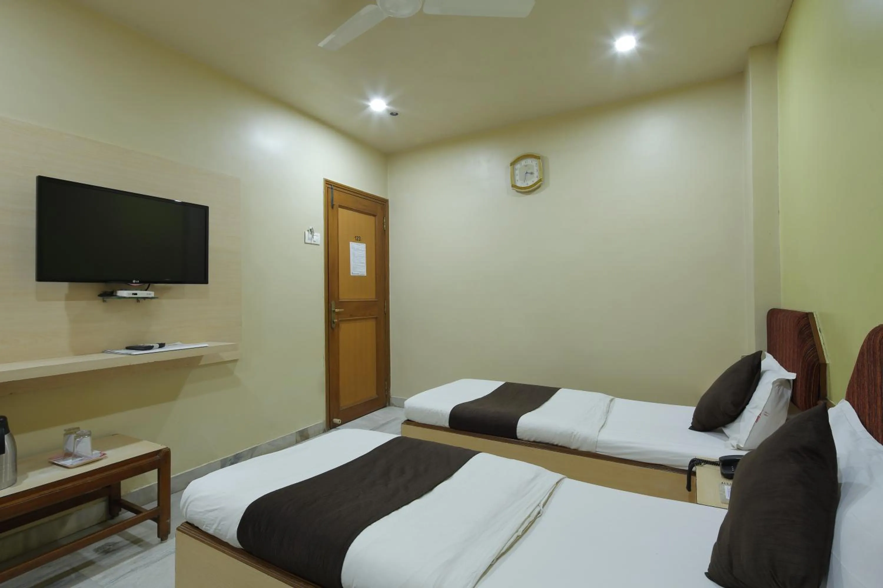 Photo of the whole room, Bed in Hotel Good Night