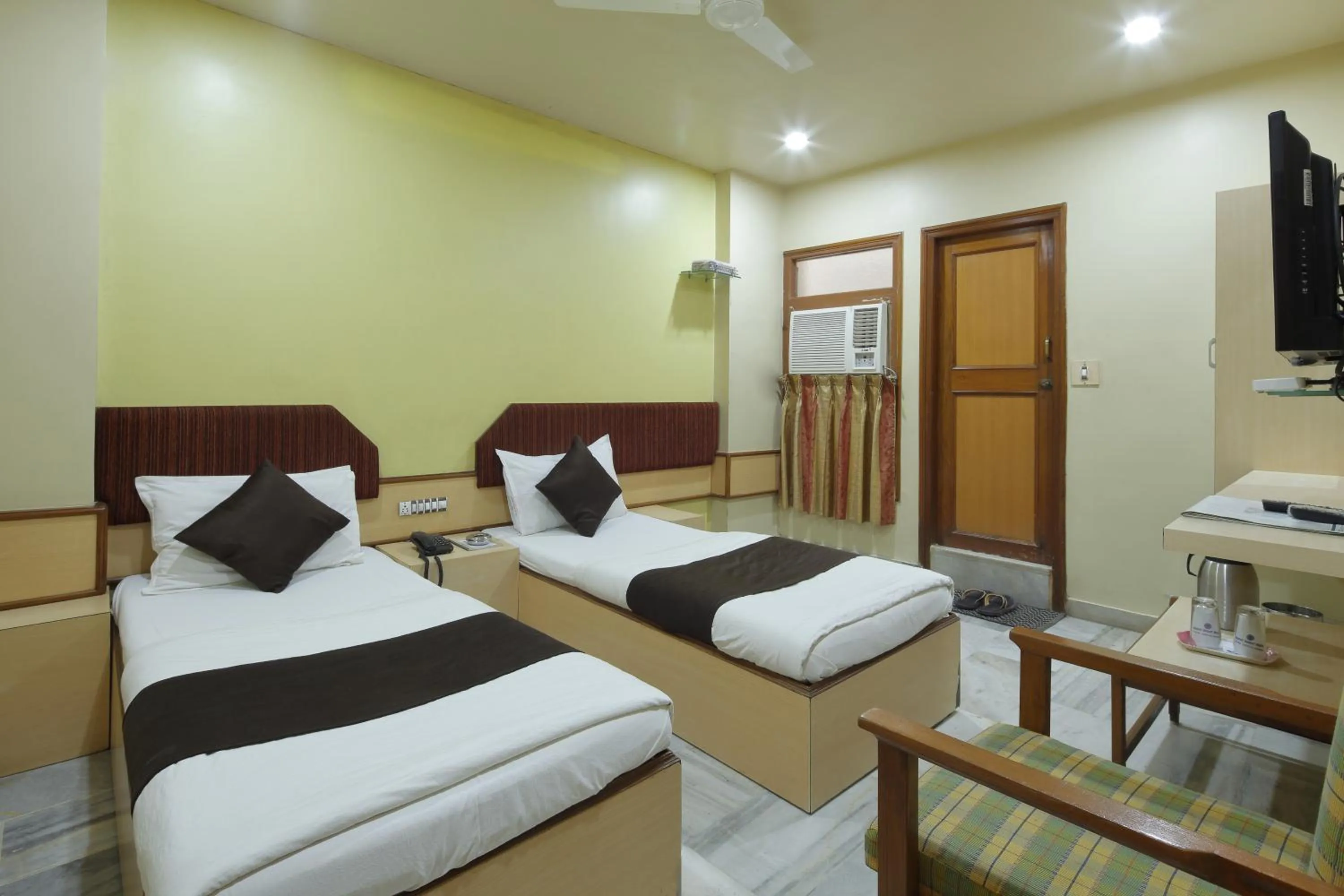 Photo of the whole room, Bed in Hotel Good Night